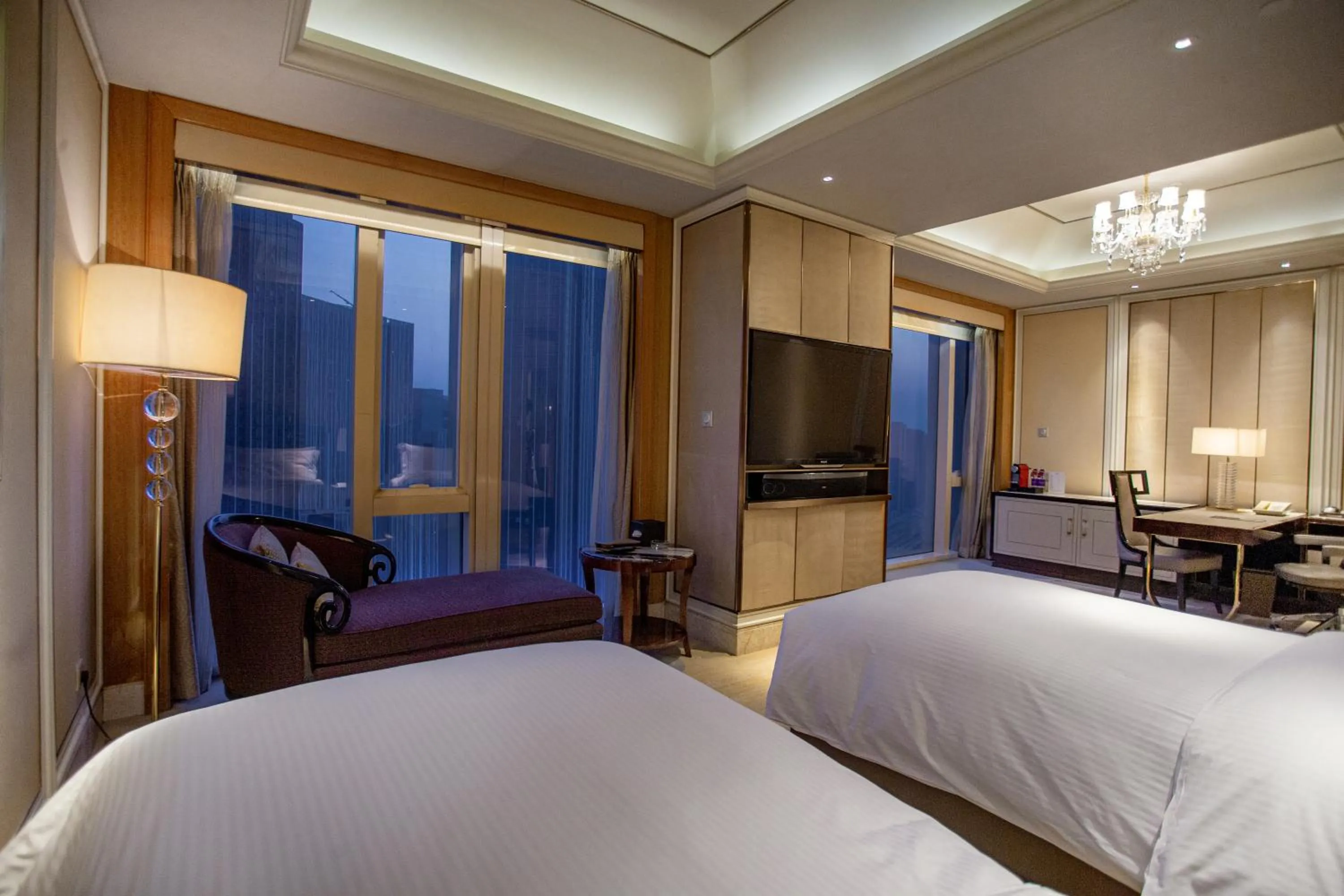 Photo of the whole room, Bed in Conrad Dalian