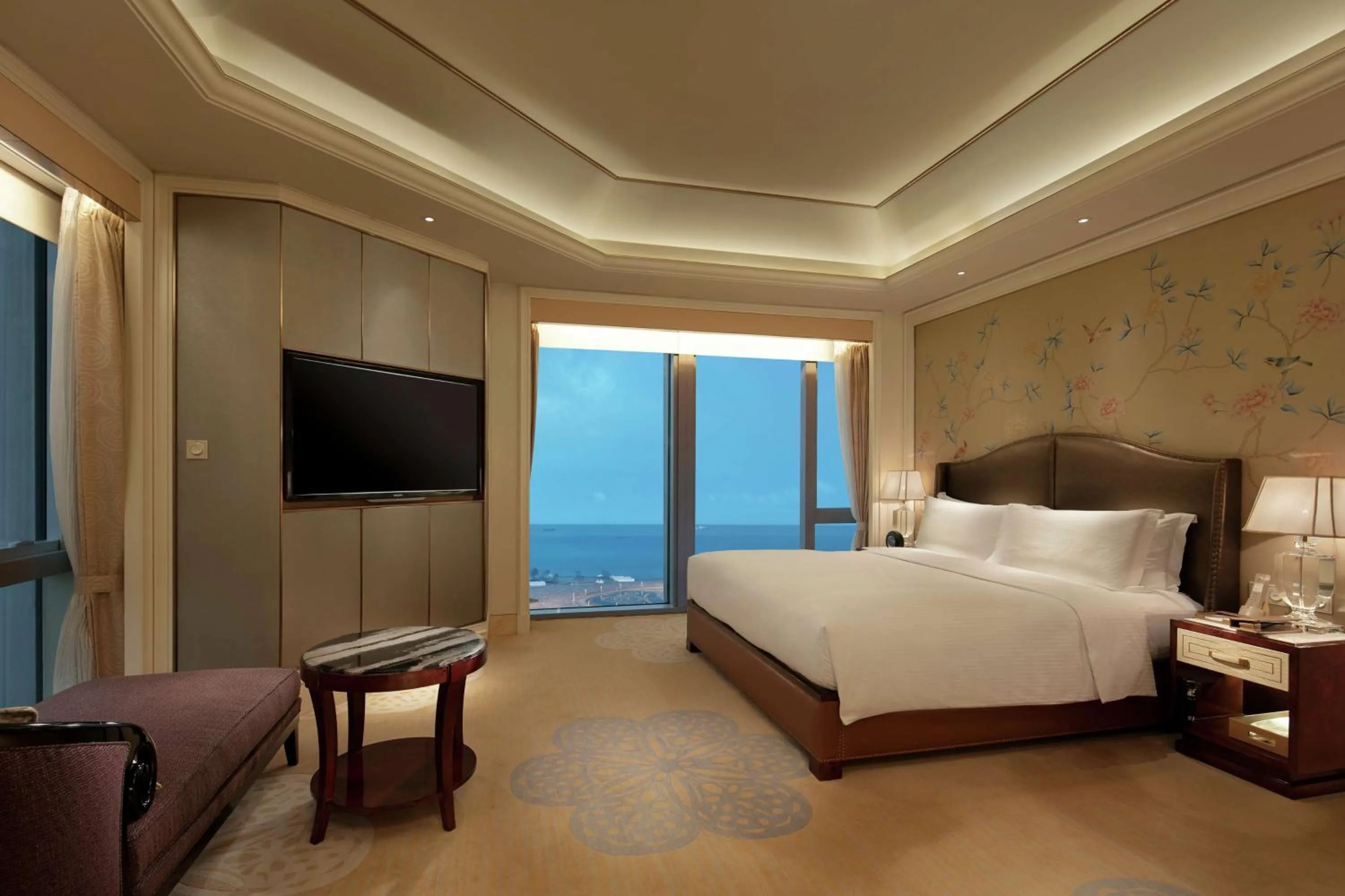 Bedroom, Bed in Conrad Dalian