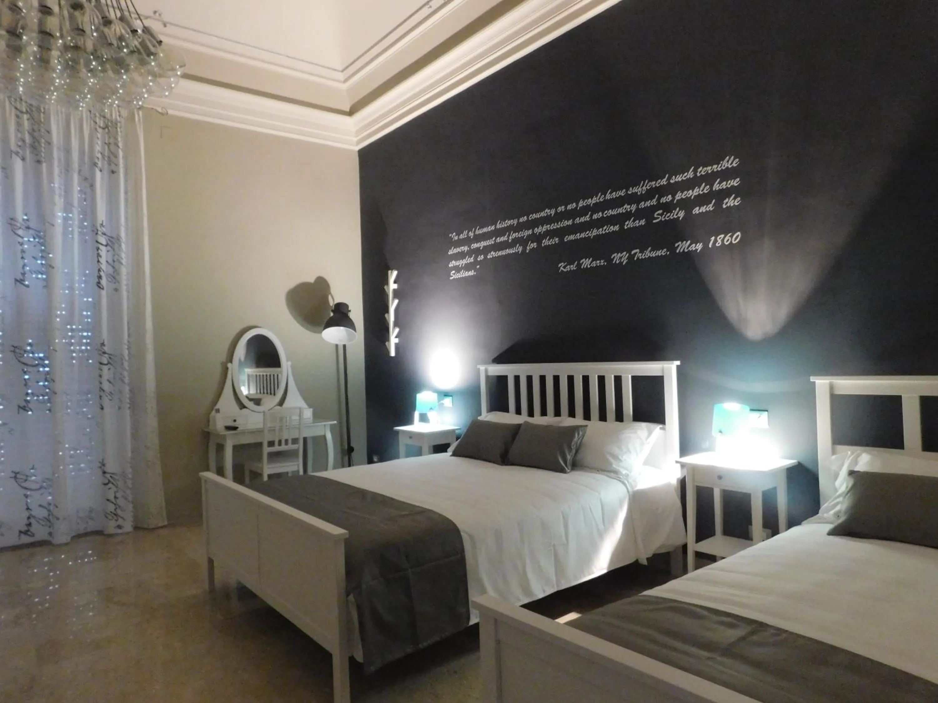 Photo of the whole room, Bed in Corte dei medici - Palace