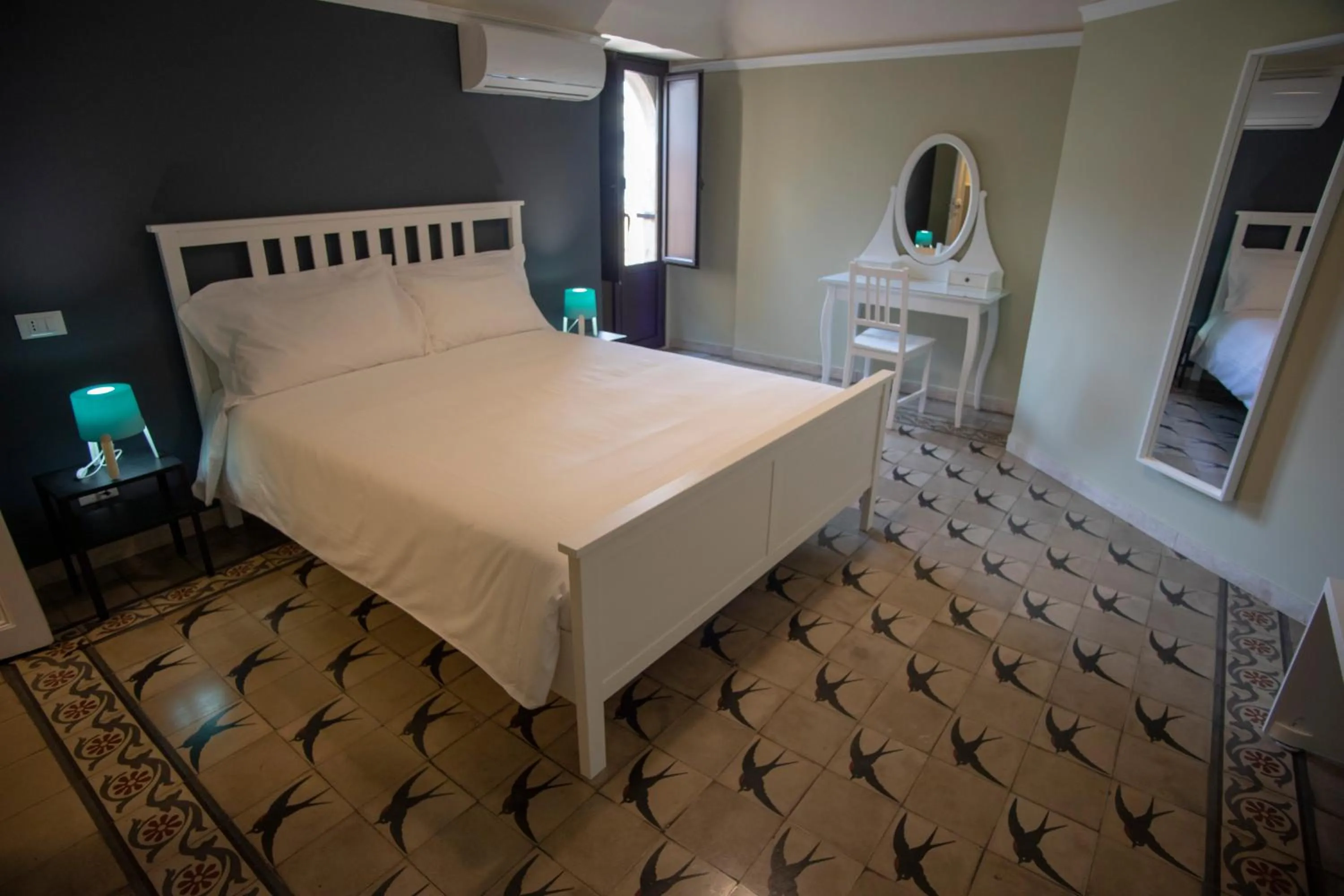 Photo of the whole room, Bed in Corte dei medici - Palace