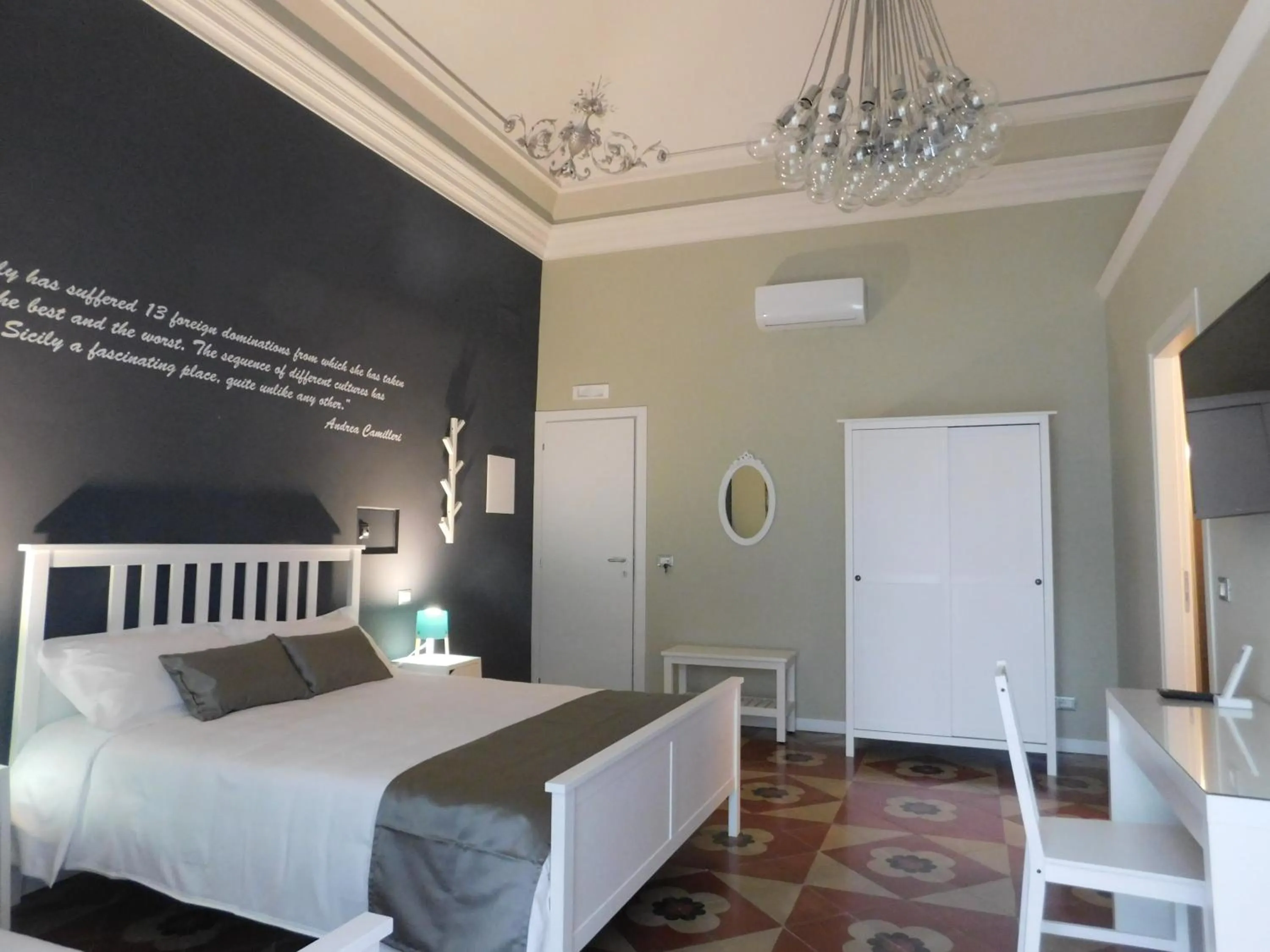 Photo of the whole room, Bed in Corte dei medici - Palace