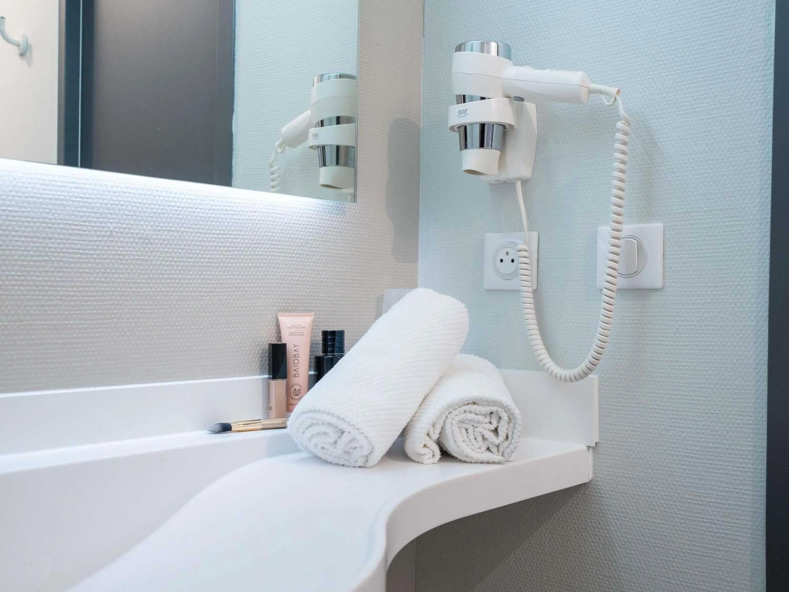 Bedroom, Bed in ibis budget Narbonne Est