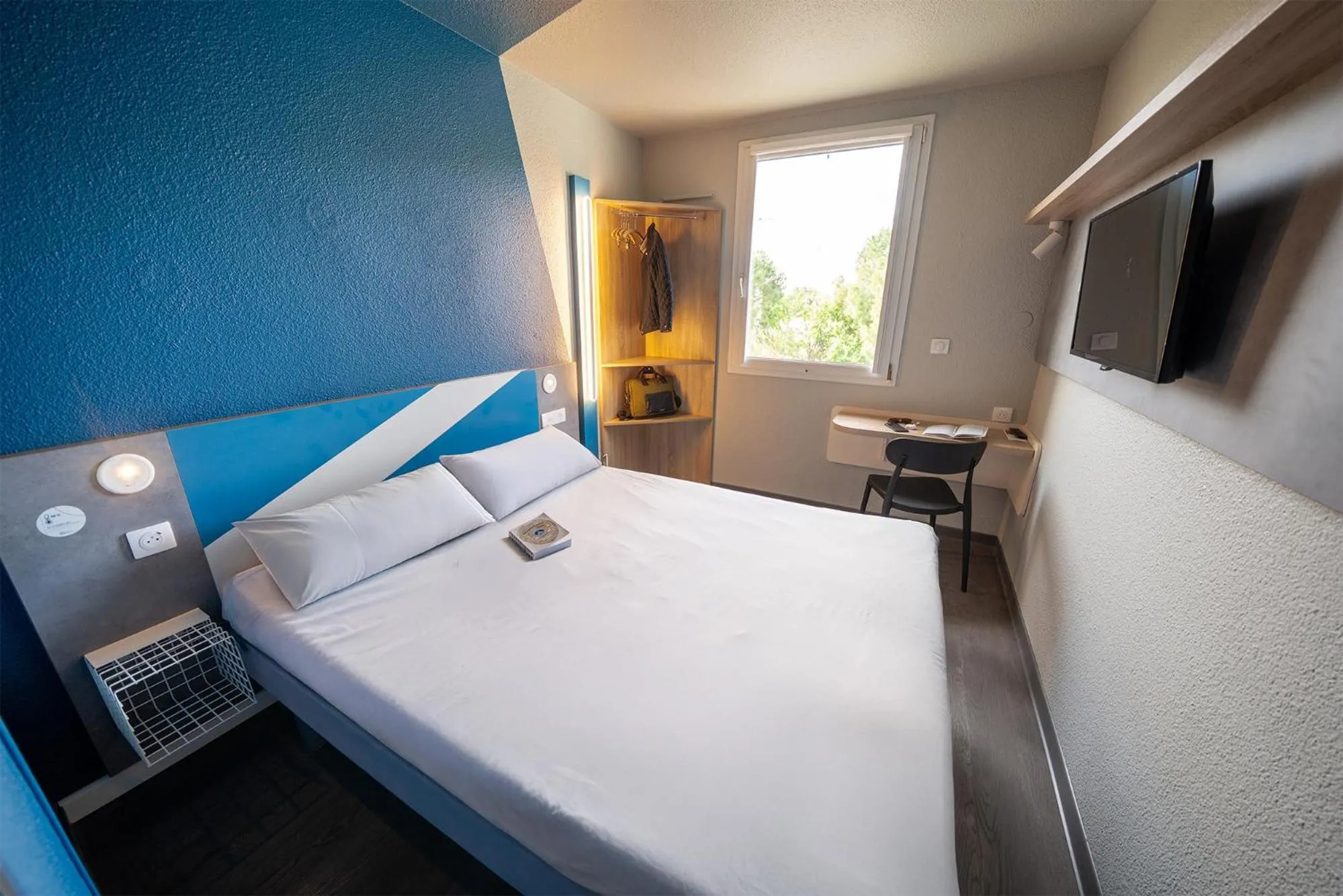 TV and multimedia, Bed in ibis budget Narbonne Est