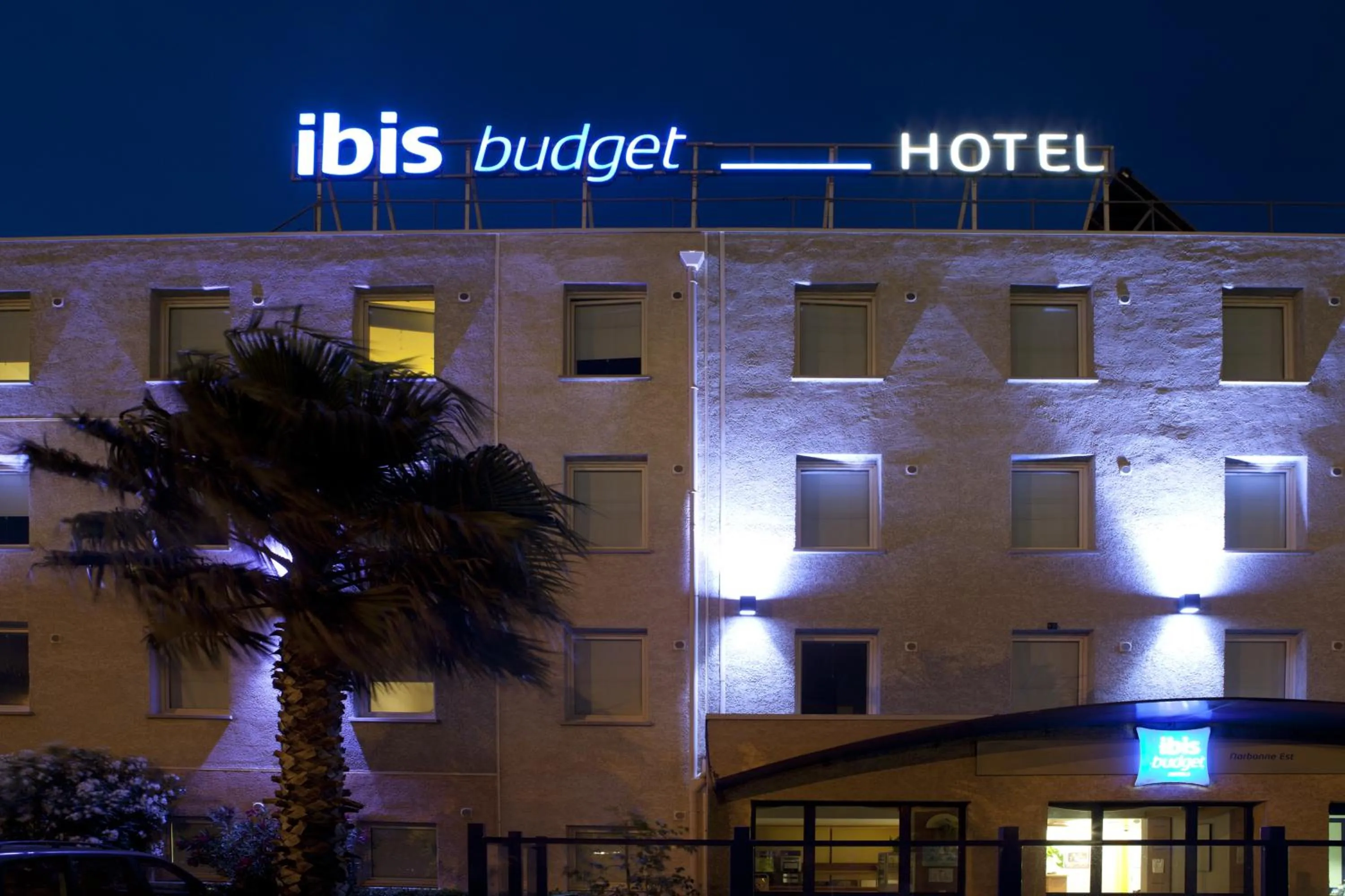 Facade/entrance in ibis budget Narbonne Est