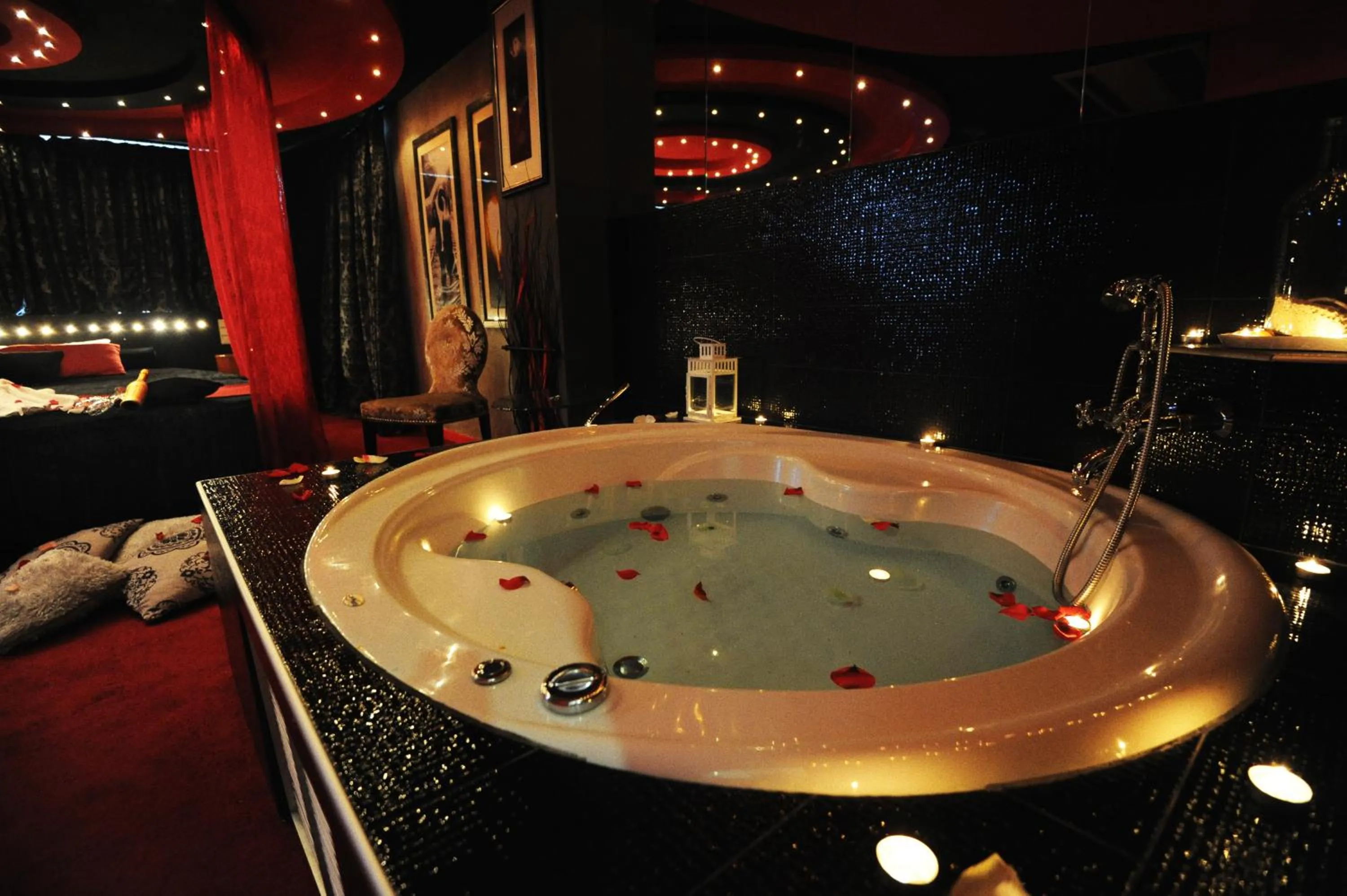 Spa and wellness centre/facilities in Carol Hotel