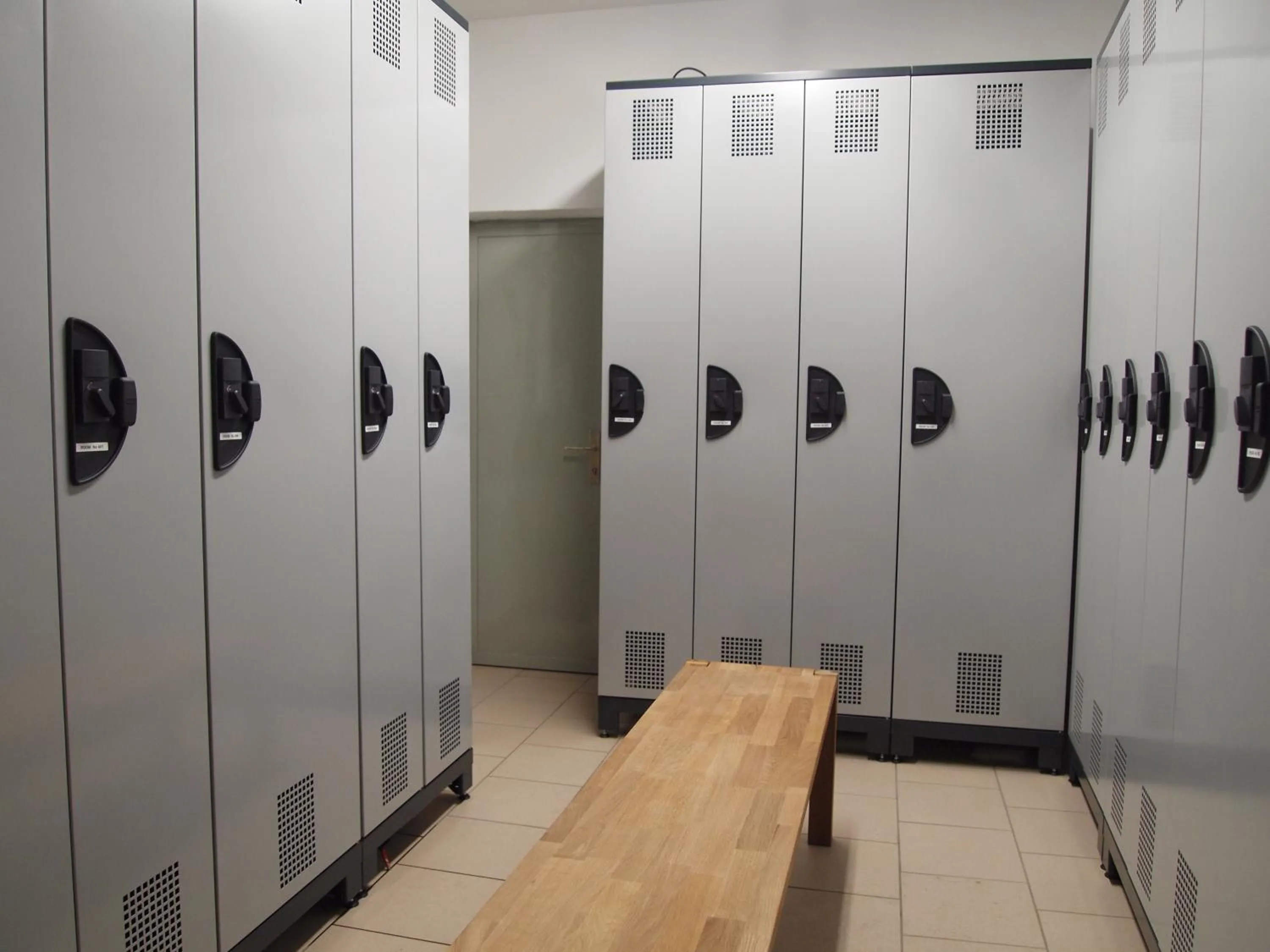 Skiing in Hotel Edda