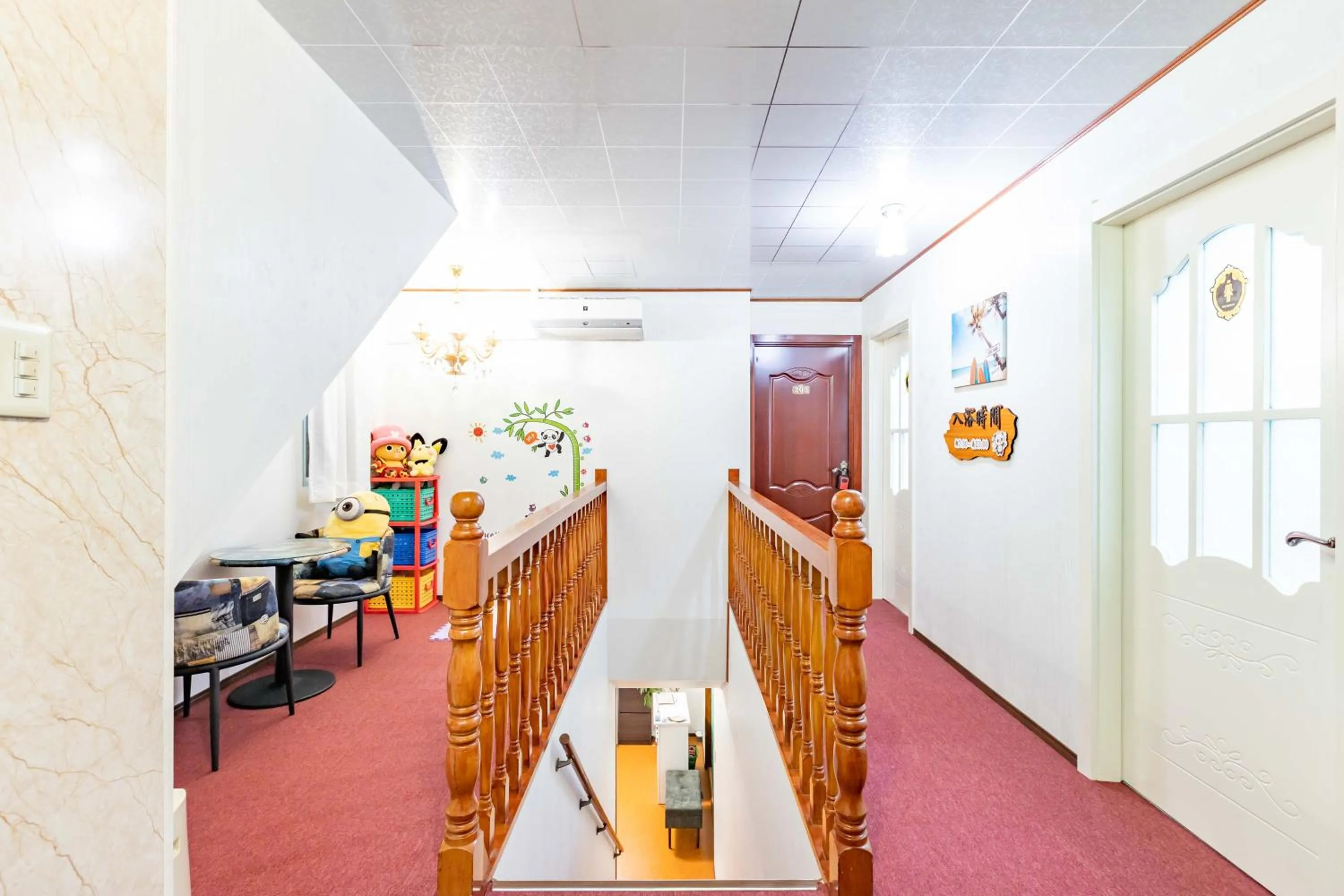 Communal lounge/ TV room in Senjoarashi