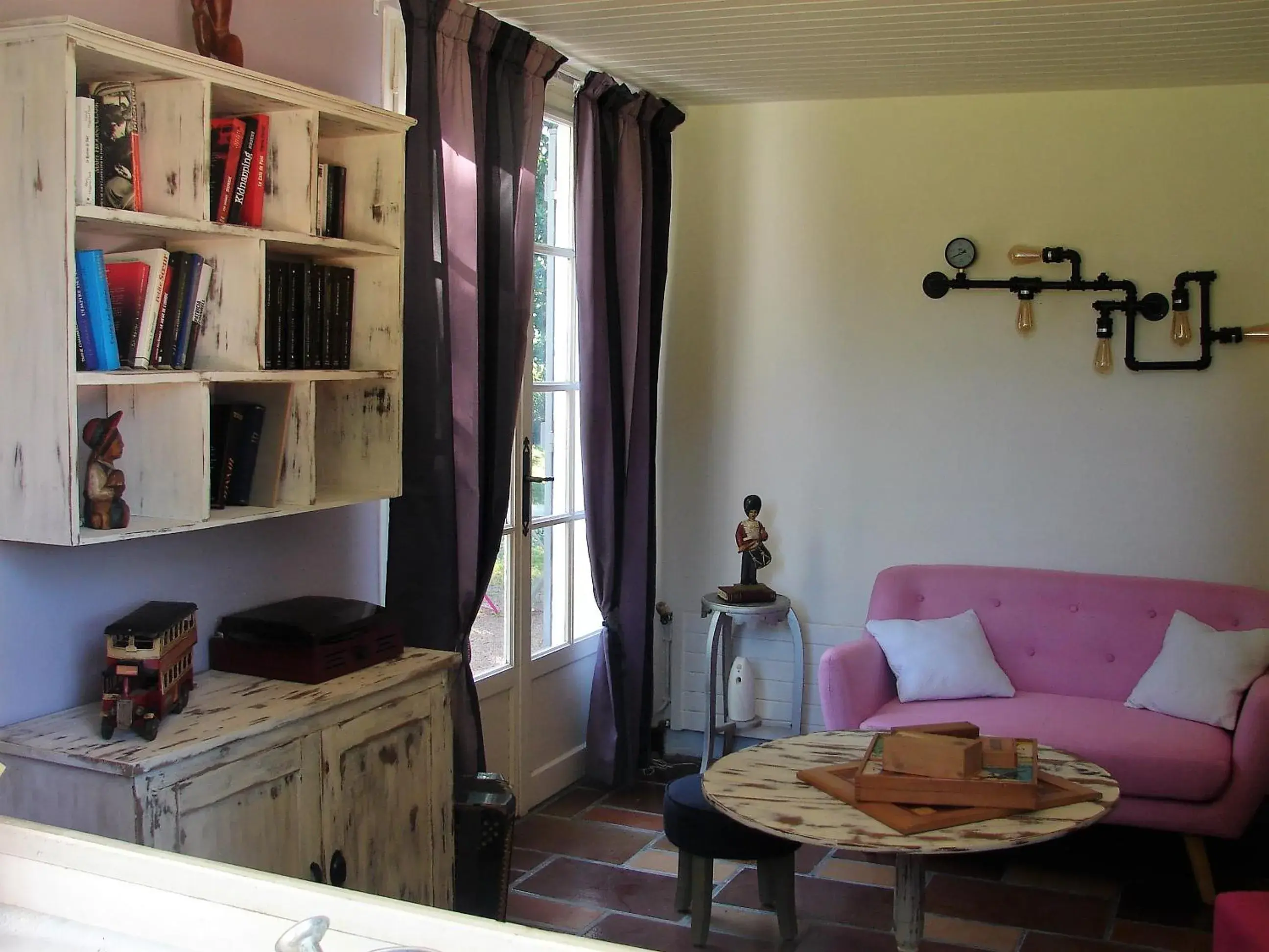 Living room in La Folie Living room in La Folie