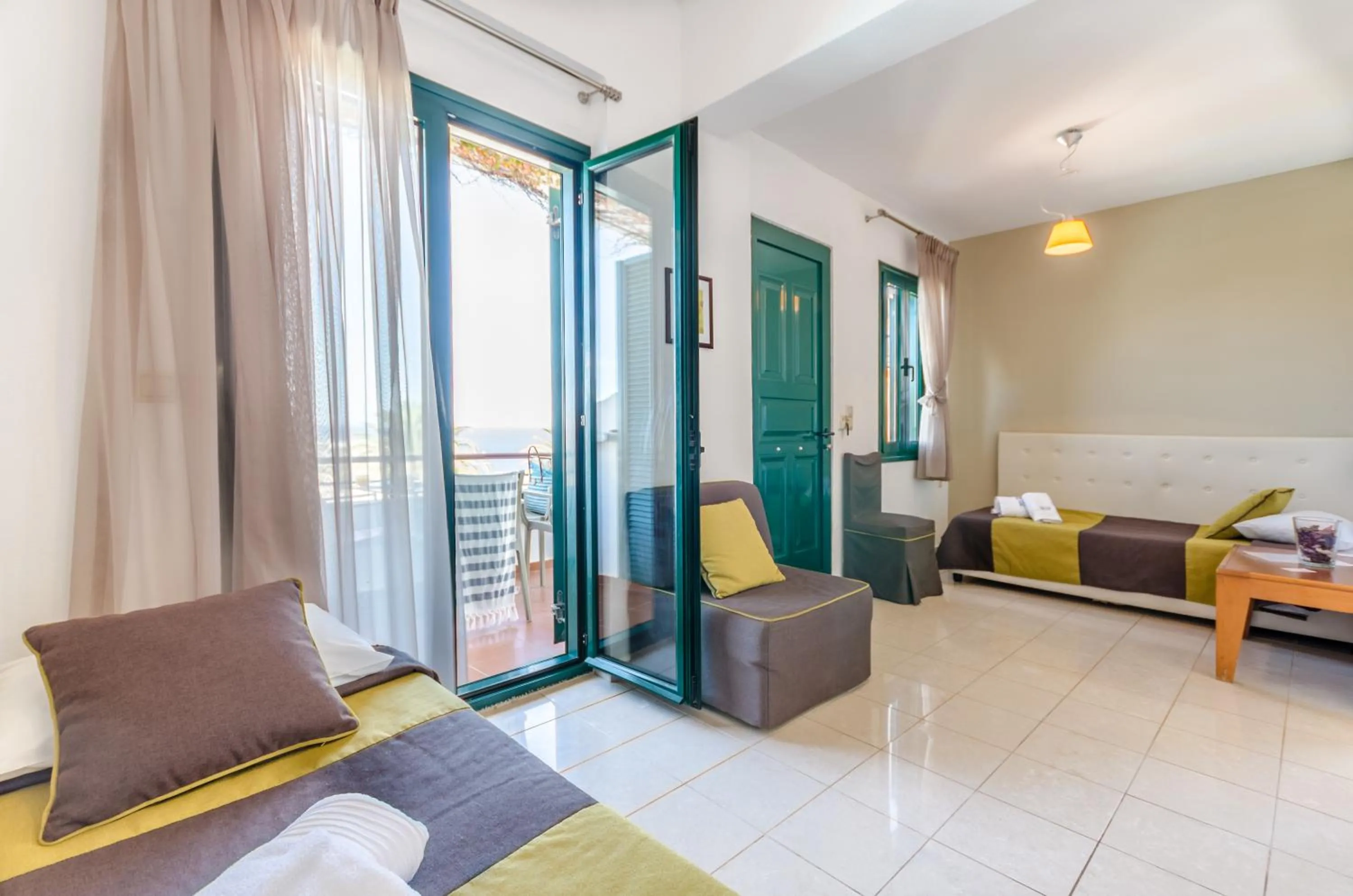 Balcony/Terrace, Bed in Pela Mare Hotel