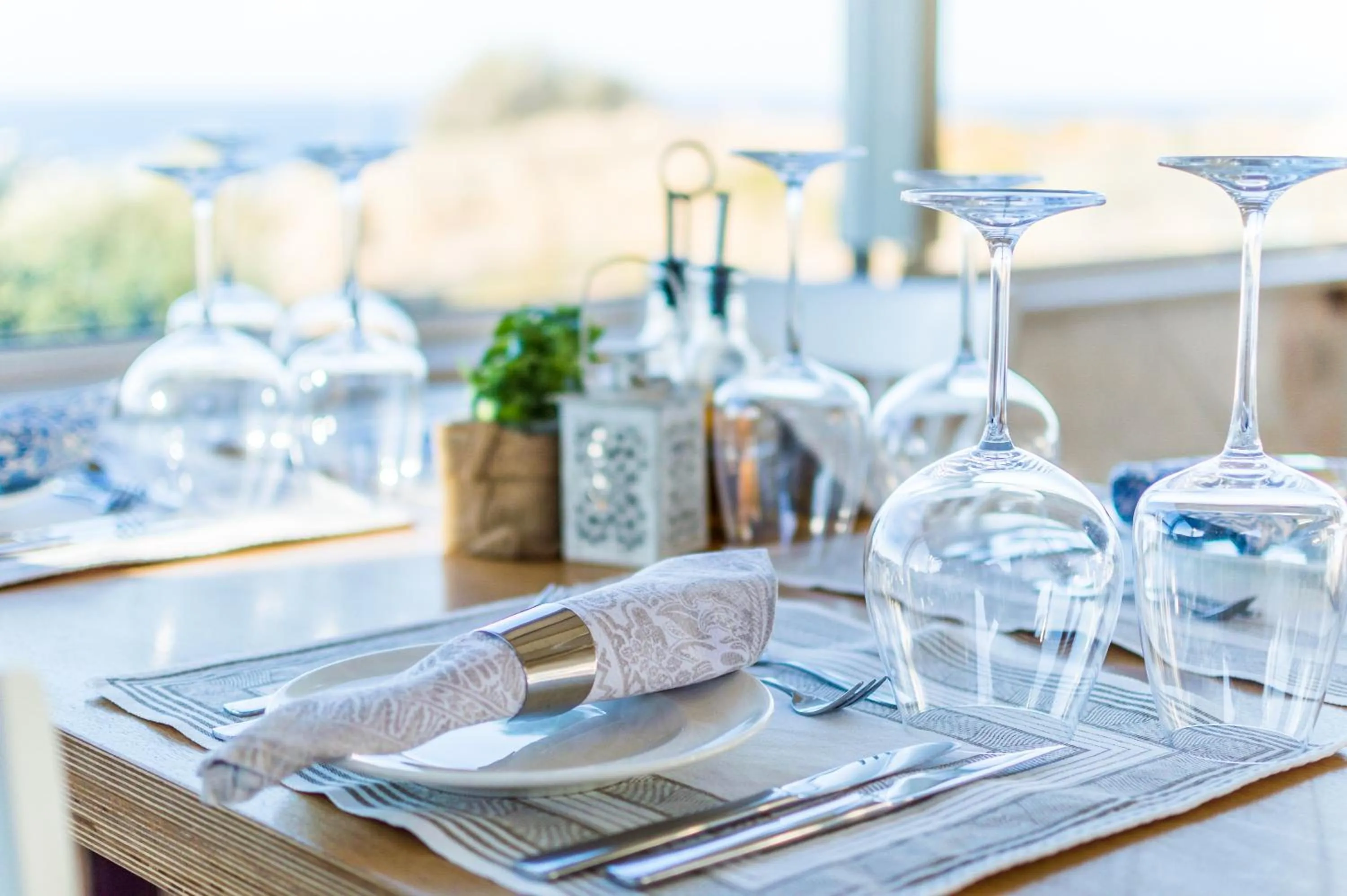 Restaurant/places to eat in Pela Mare Hotel