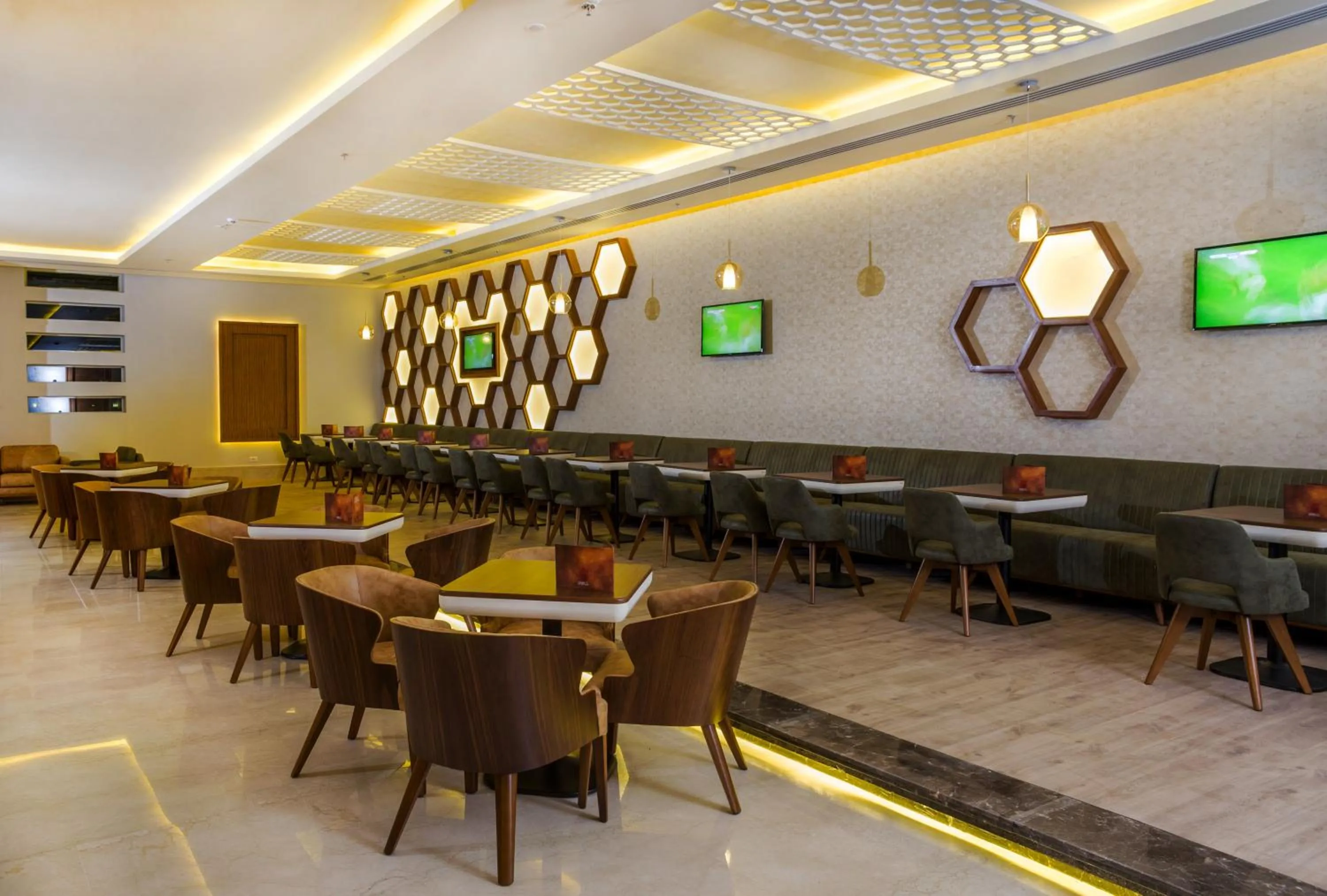 Non alcoholic drinks, Restaurant/Places to Eat in Pickalbatros Sea World Resort - Marsa Alam