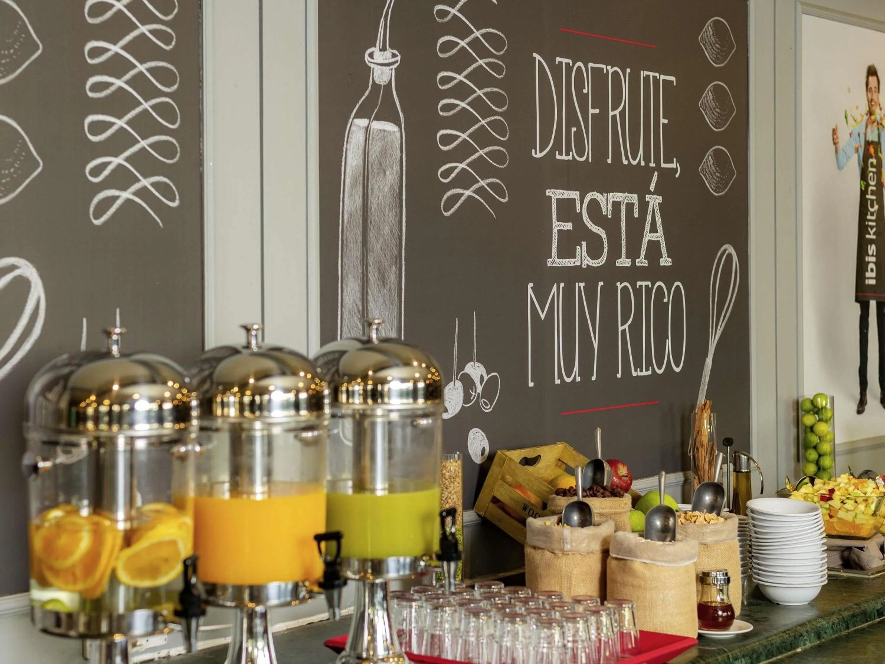 Property building in ibis Santiago Estacion Central