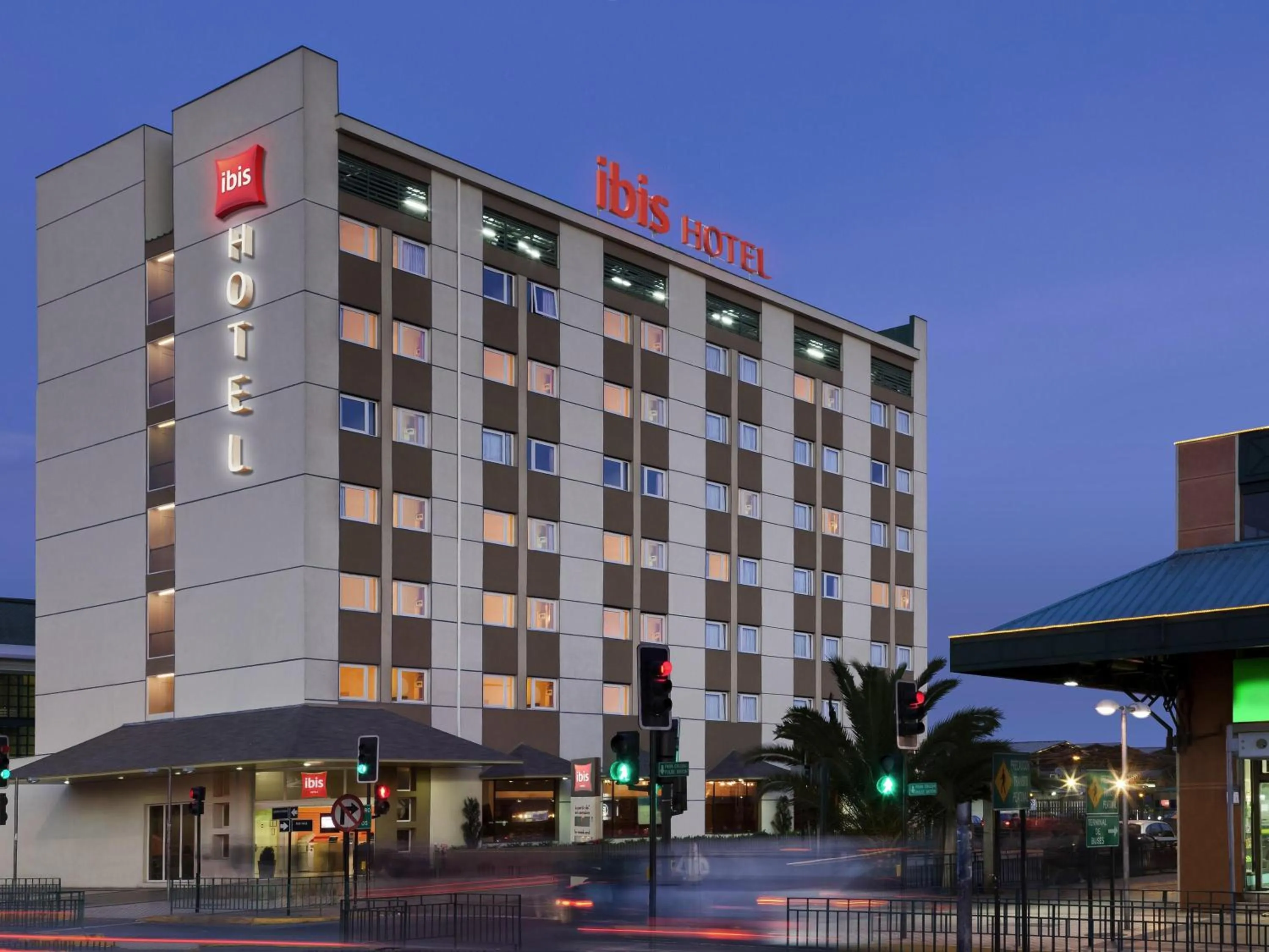 Property building in ibis Santiago Estacion Central