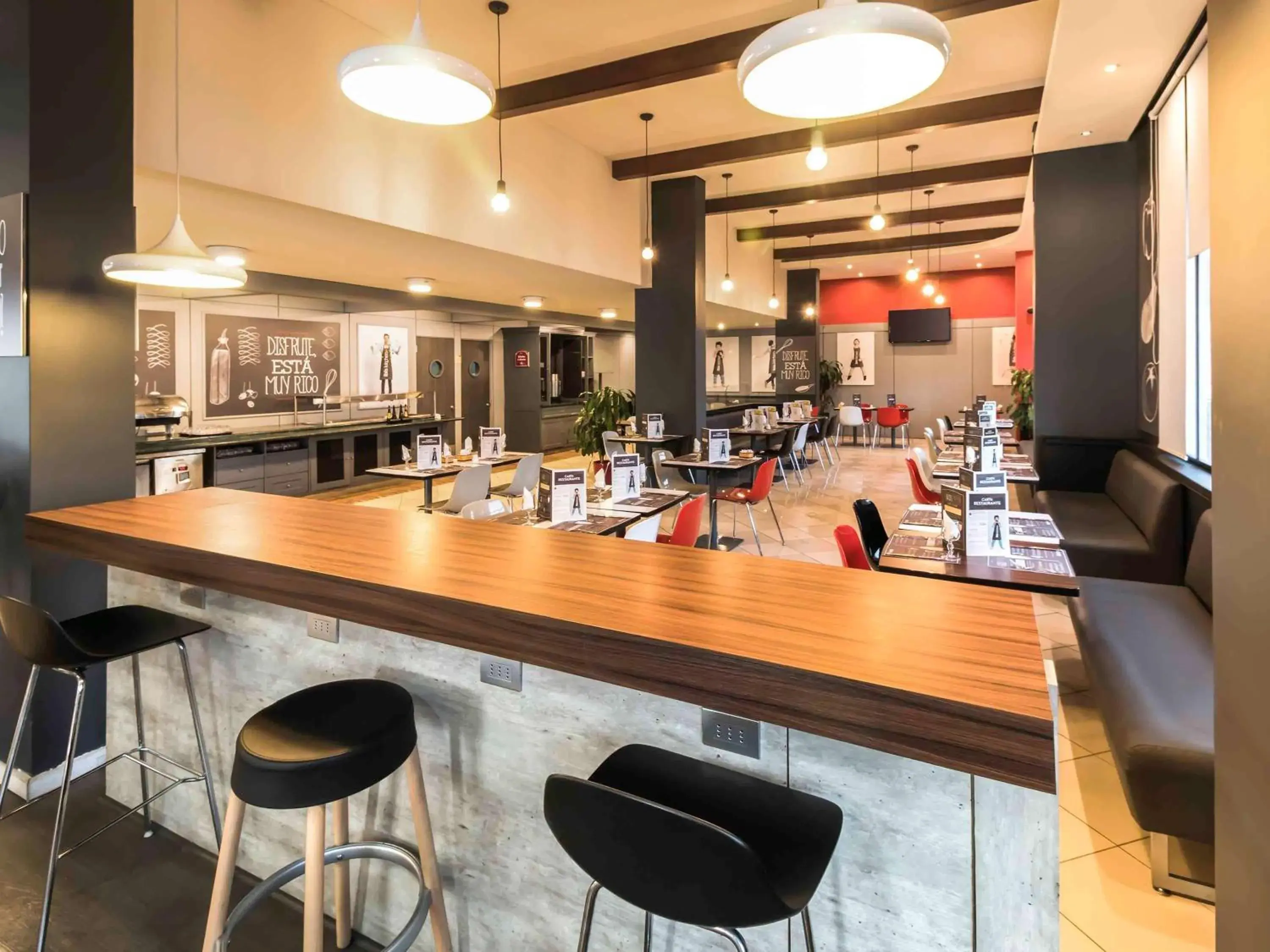 Property building in ibis Santiago Estacion Central Property building in ibis Santiago Estacion Central