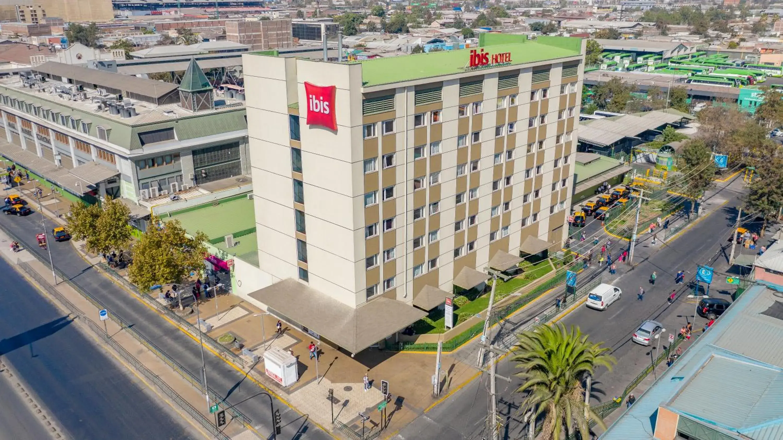 Property building in ibis Santiago Estacion Central Property building in ibis Santiago Estacion Central
