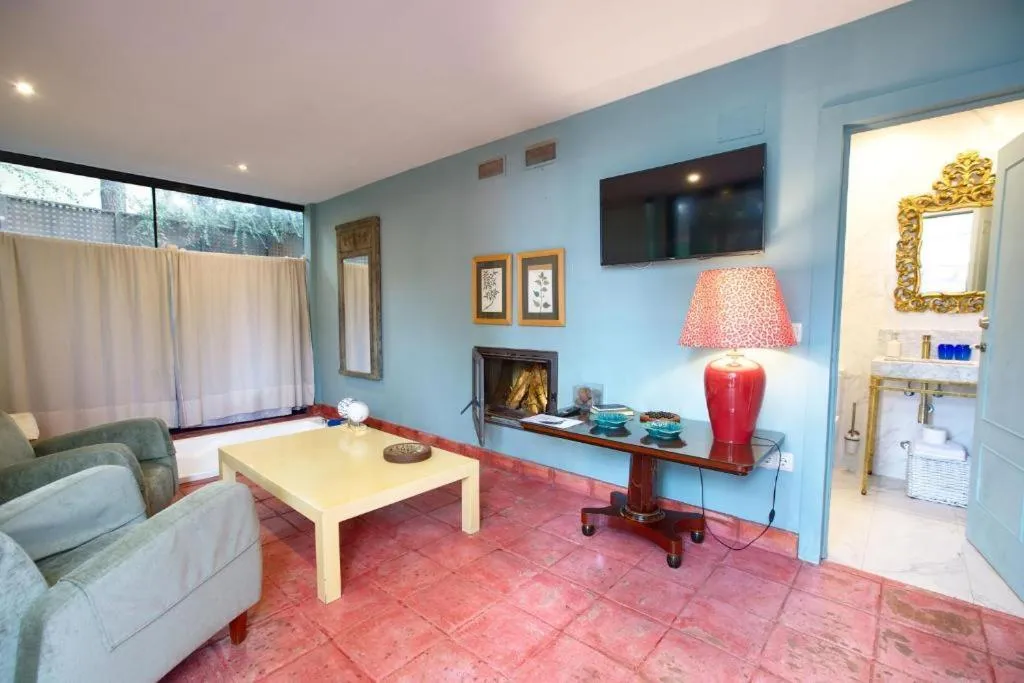 TV and multimedia in Hotel Boutique Pinar by Bossh! Hotels