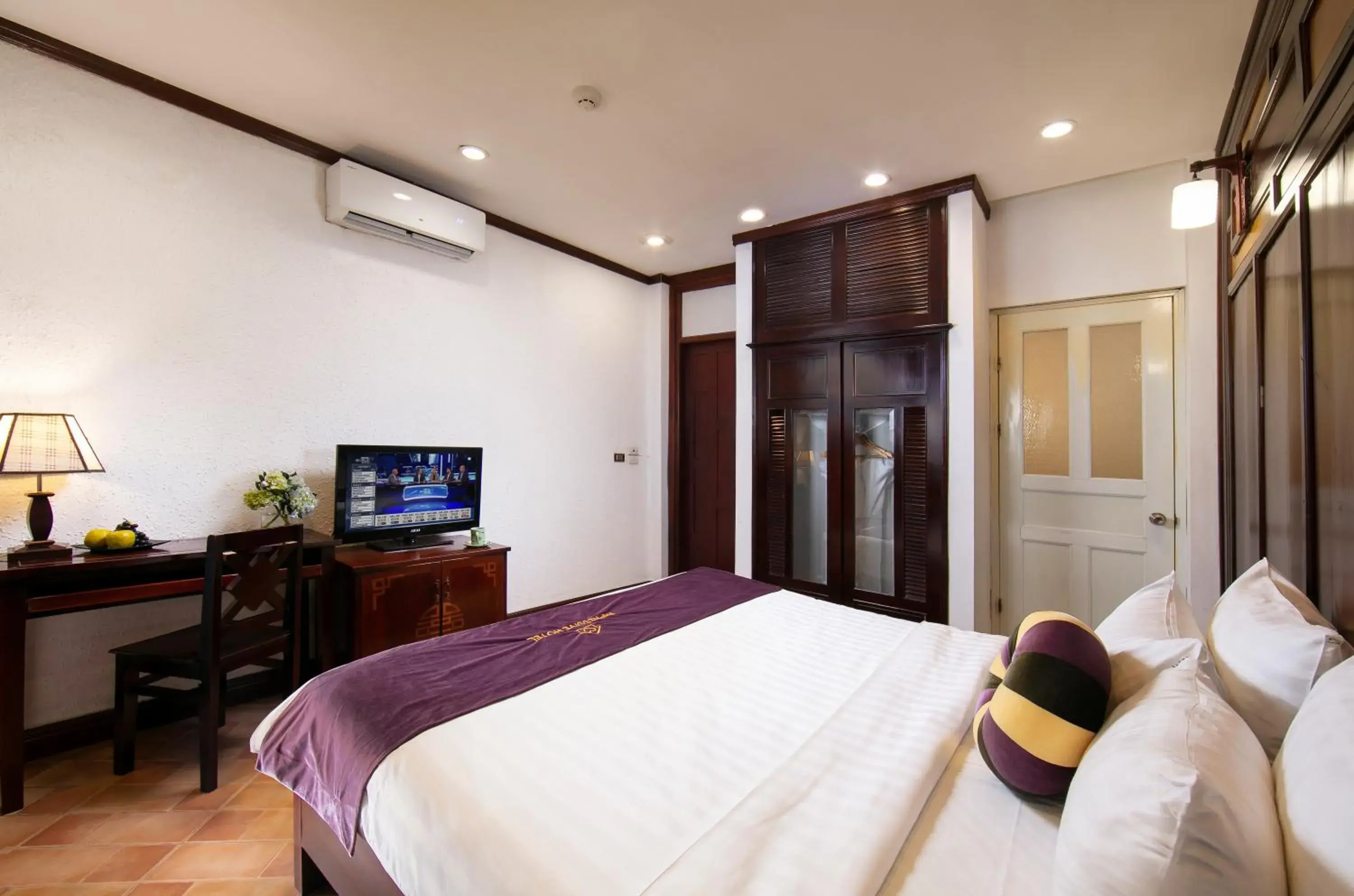 Standard King Room in Impressive Boutique Hotel Standard King Room in Impressive Boutique Hotel