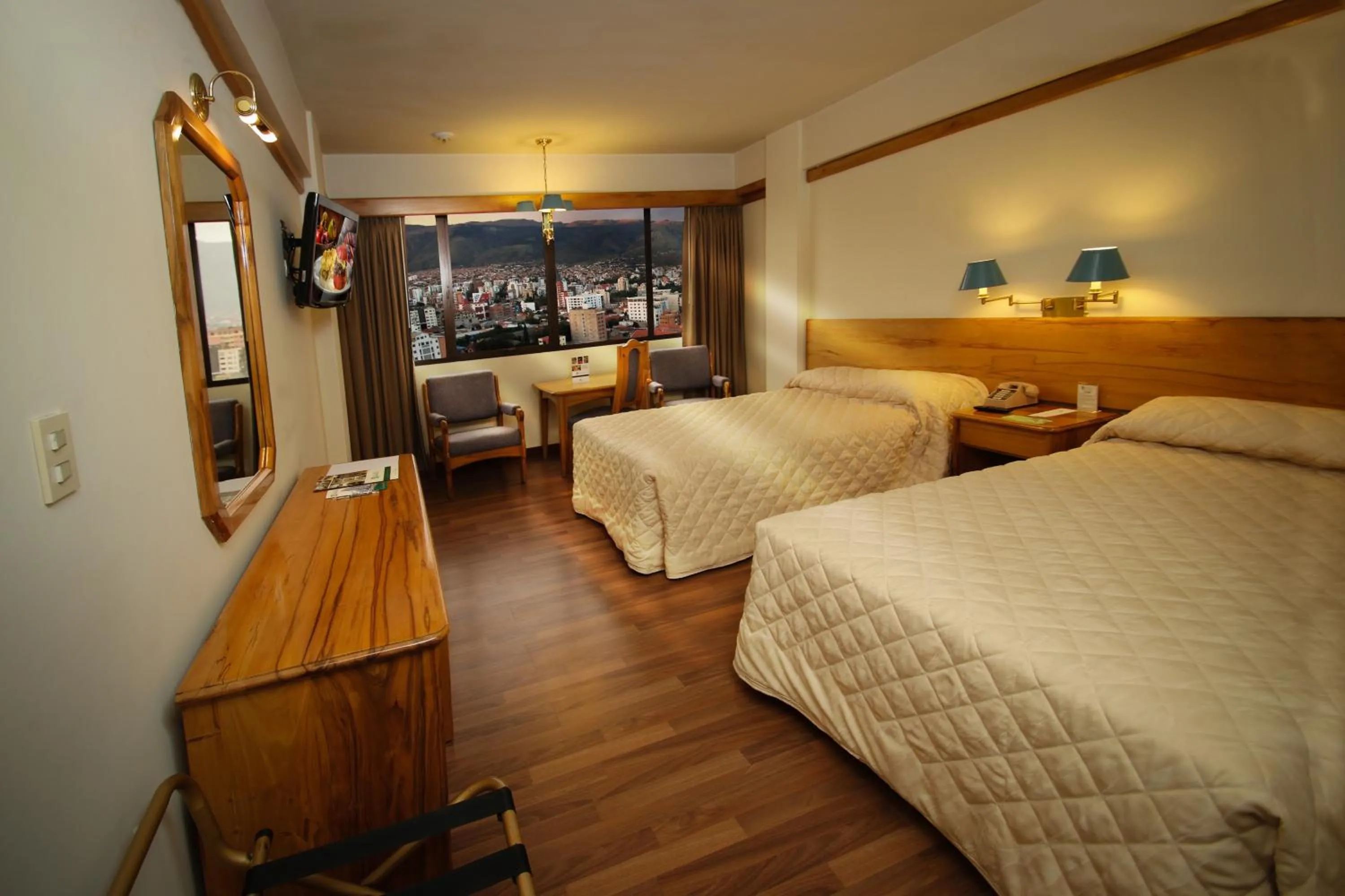 Photo of the whole room in Hotel Diplomat