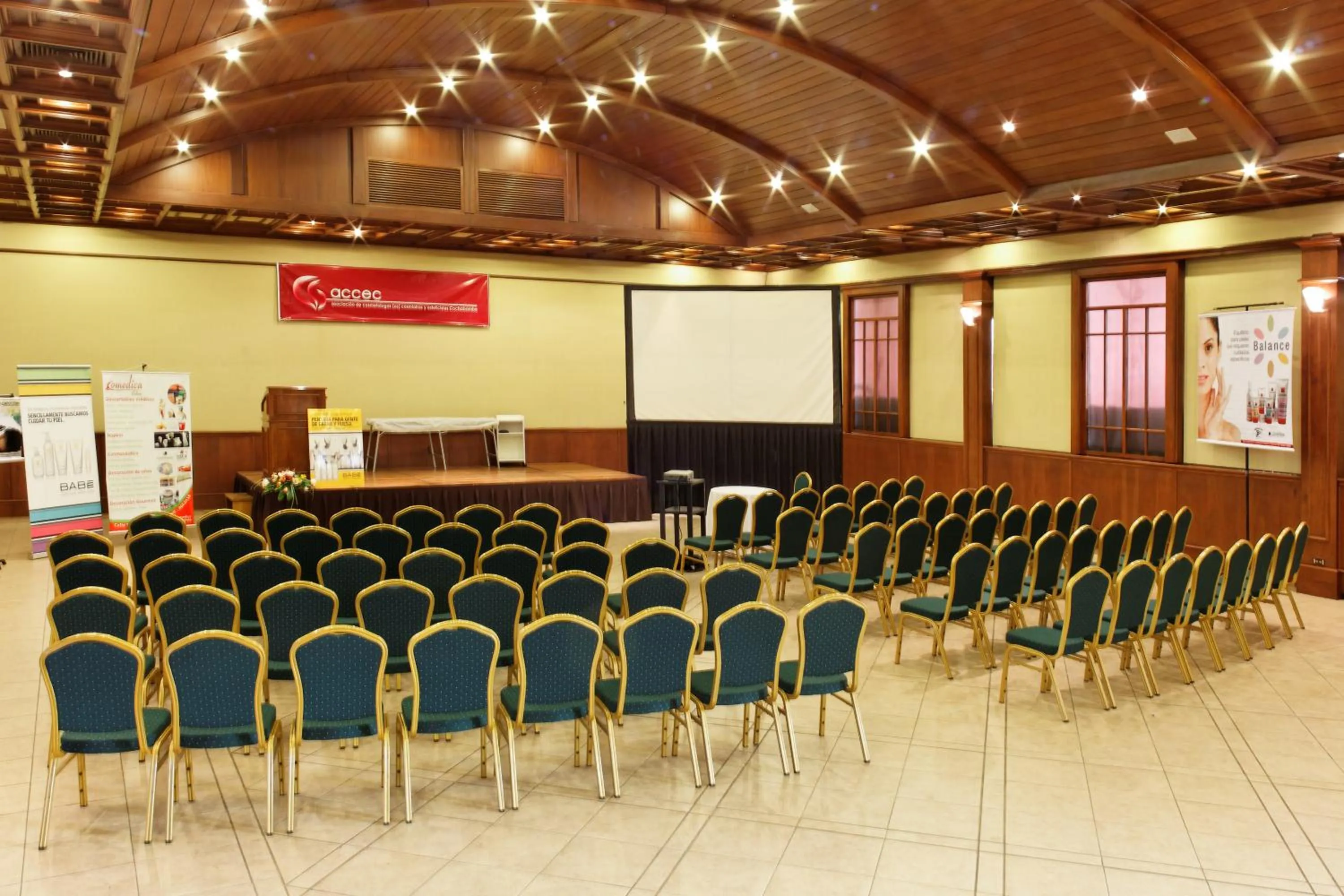 Business facilities in Hotel Diplomat