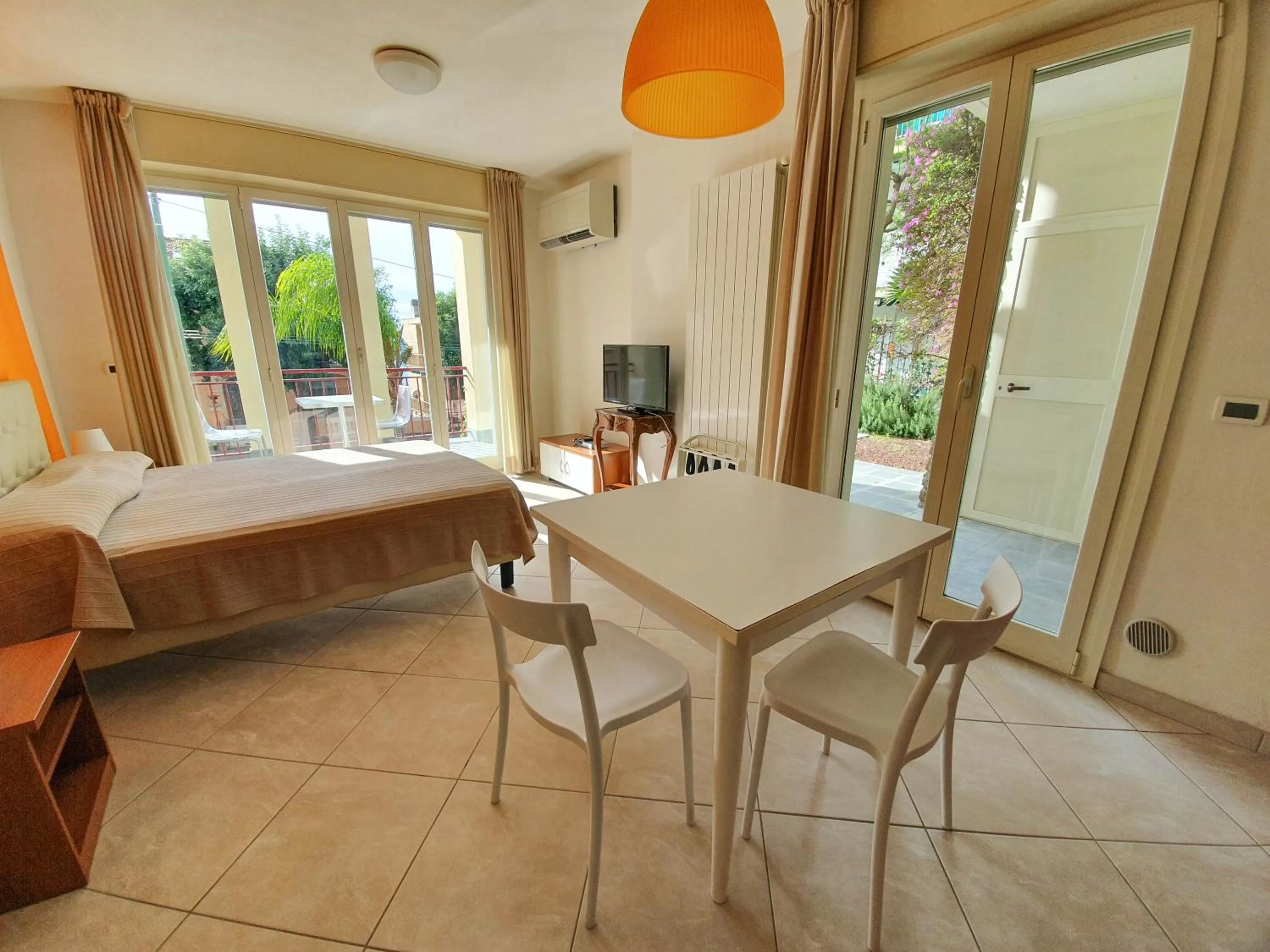 Dining area, Bed in Residence Dell'Angelo