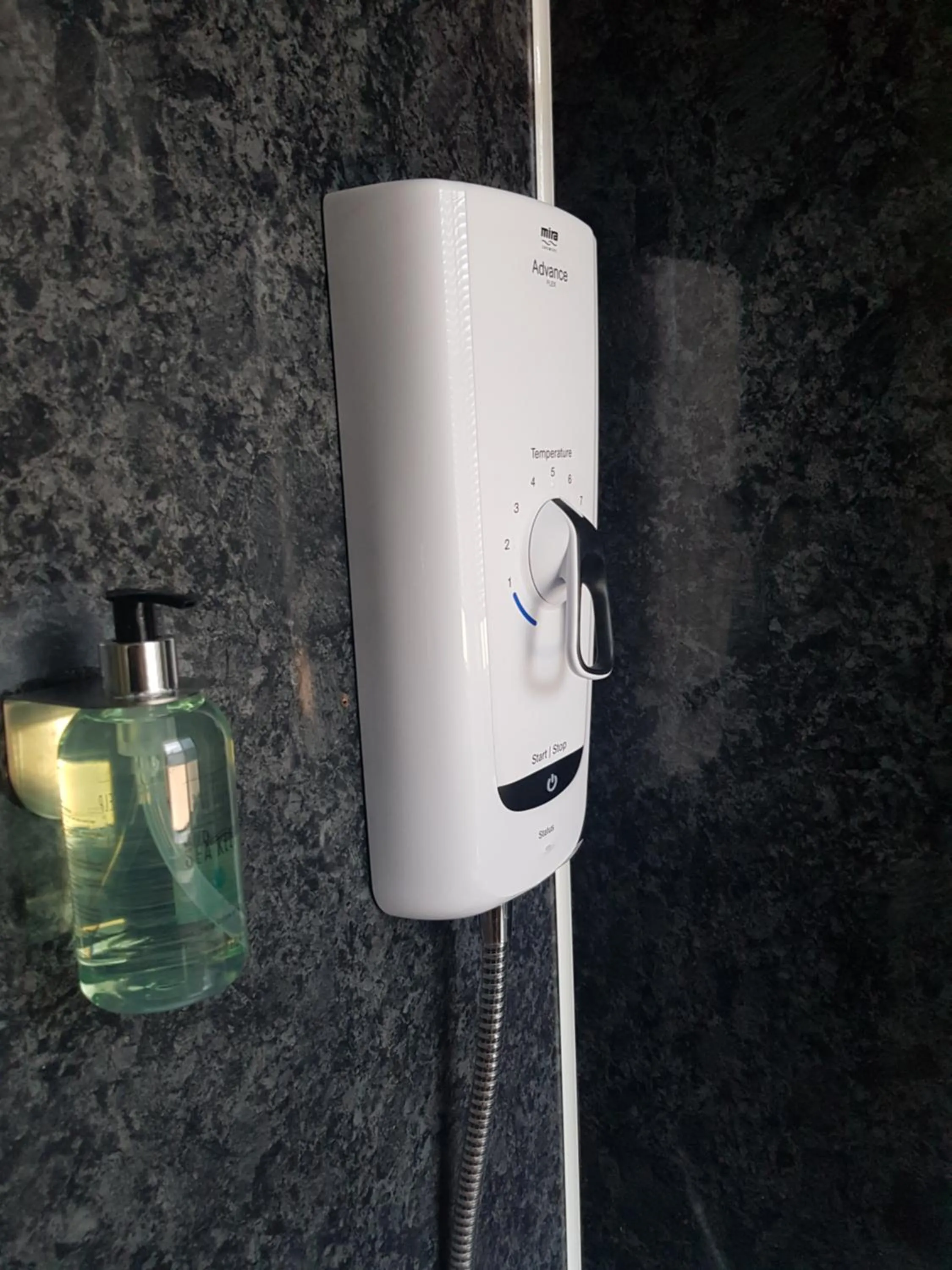 Bathroom in The Old Cross Inn