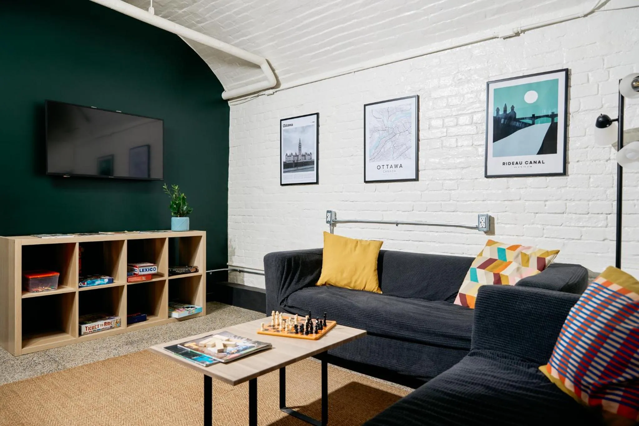 Living room in Saintlo Ottawa Jail Hostel