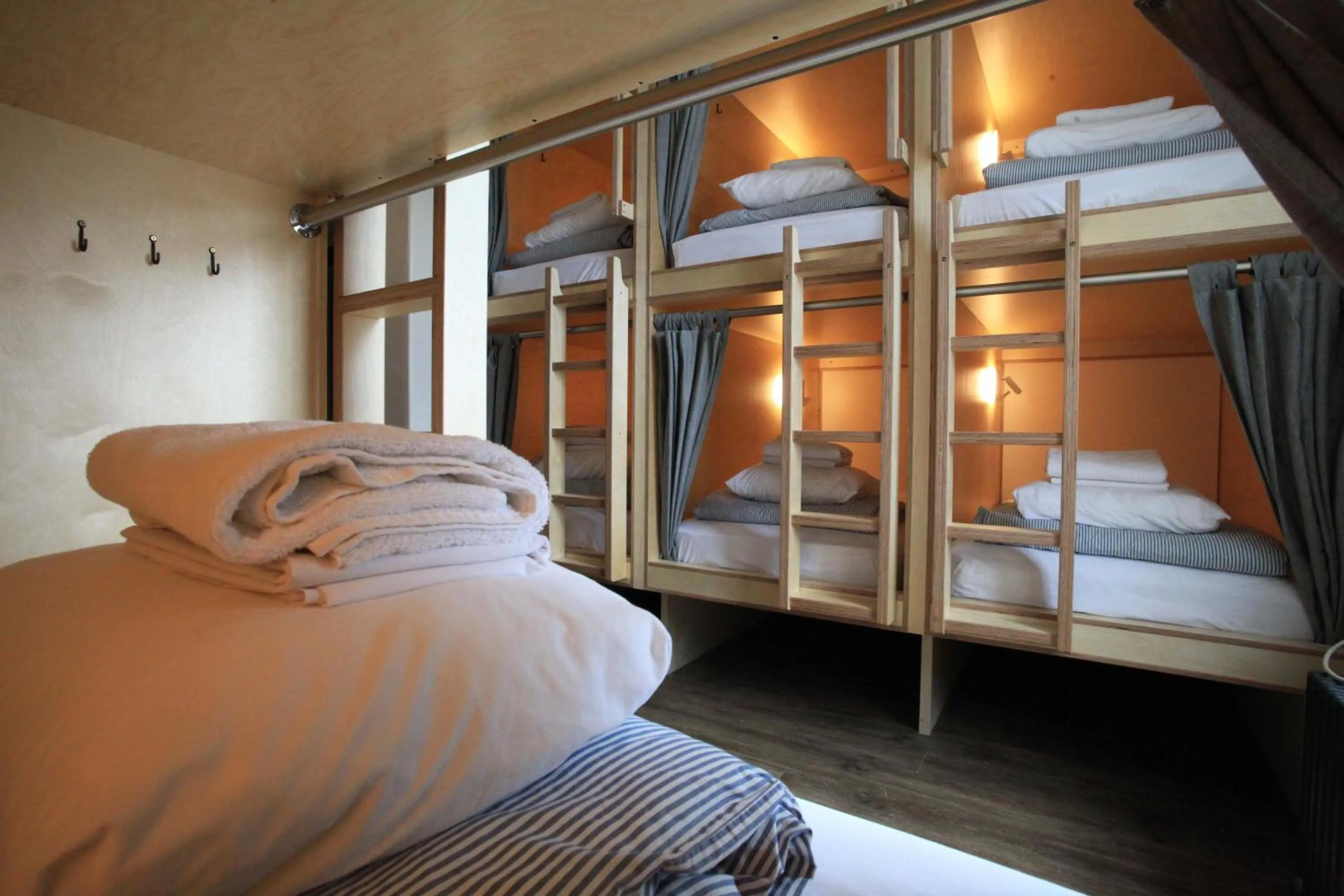 Bed in Saintlo Ottawa Jail Hostel