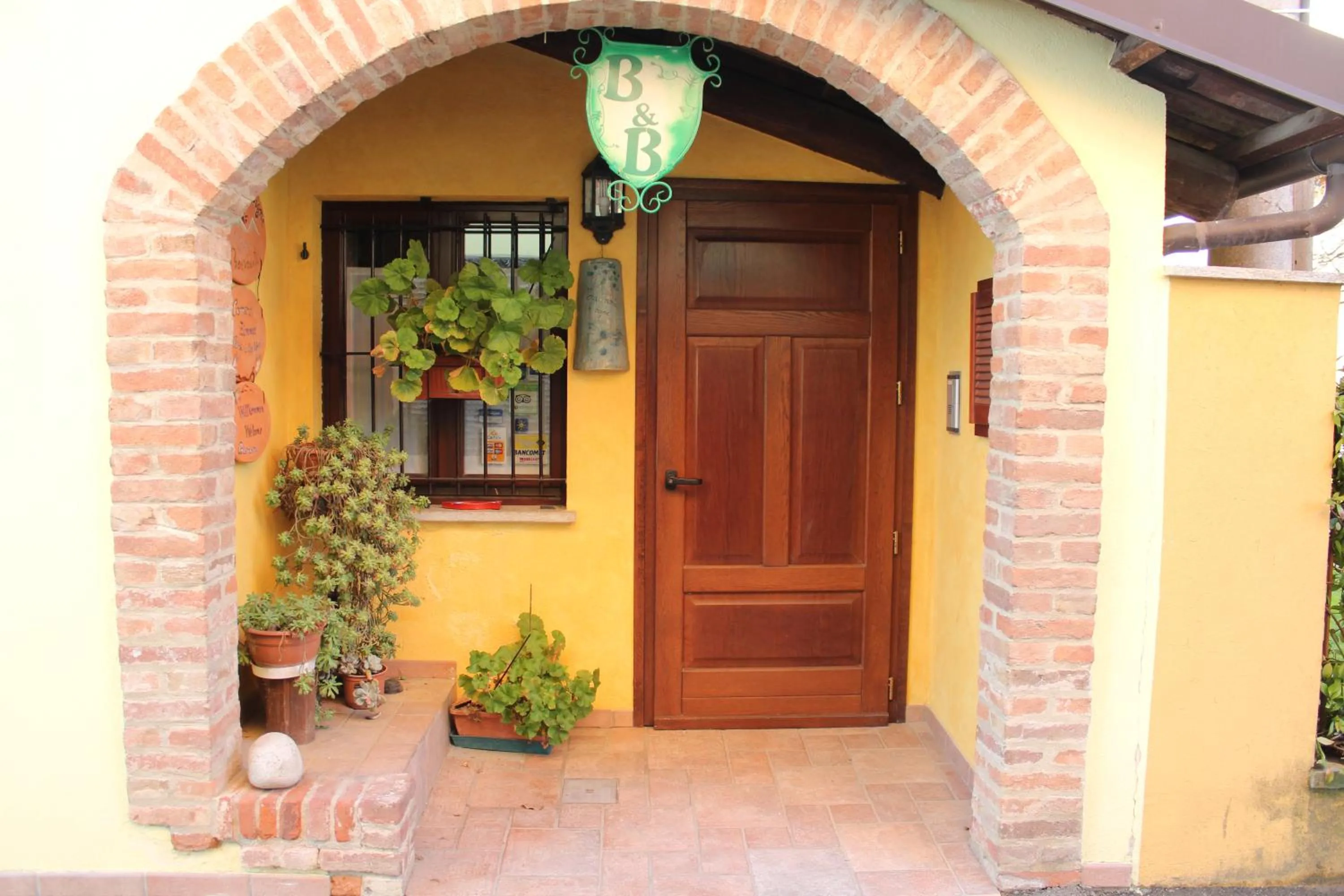 Property building in Tra... Monti E Vigne