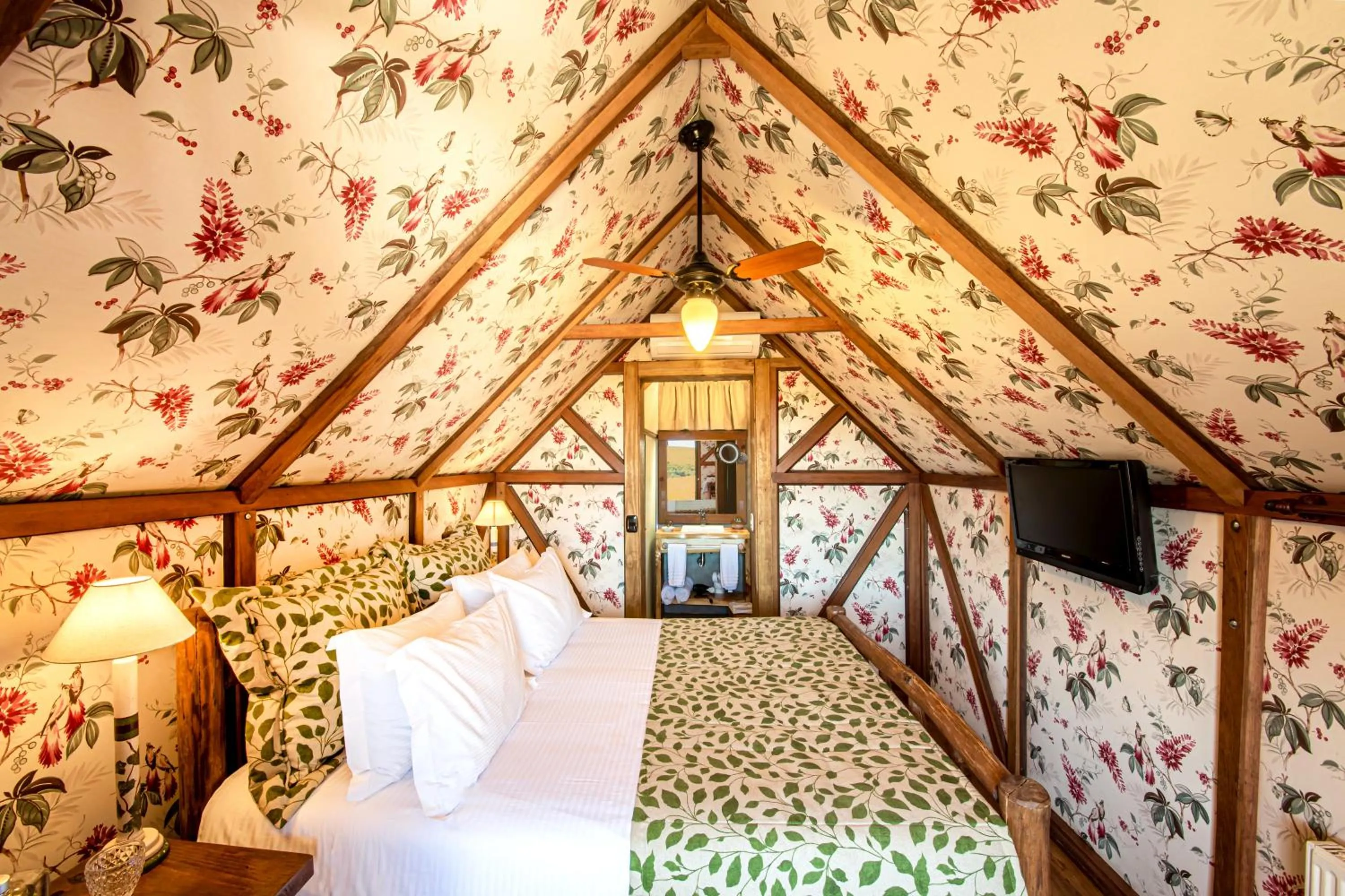 Bathroom, Bed in Parador Cambará do Sul