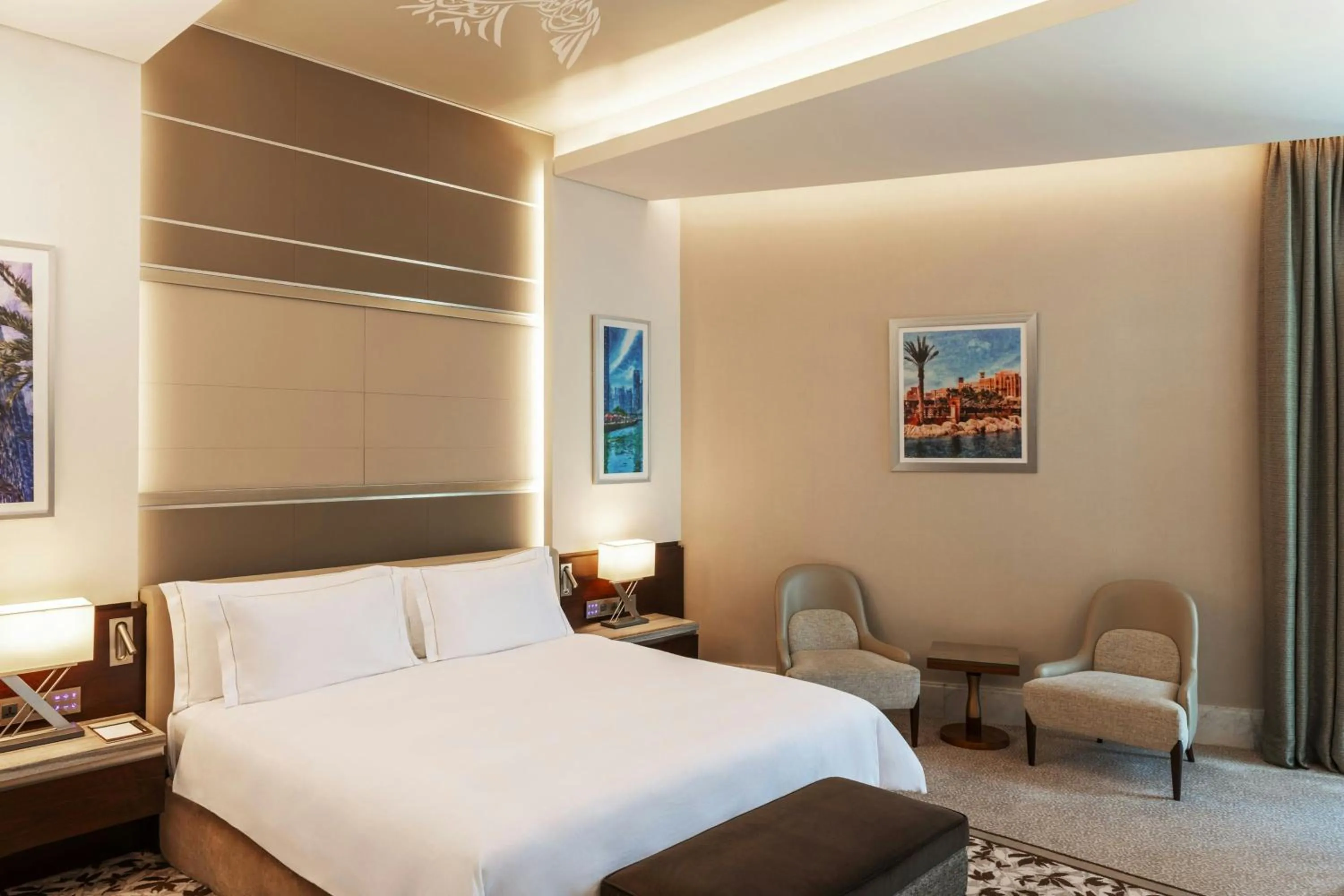 Photo of the whole room, Bed in Grand Millennium Business Bay