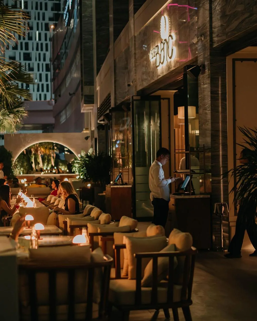 Restaurant/places to eat in Grand Millennium Business Bay