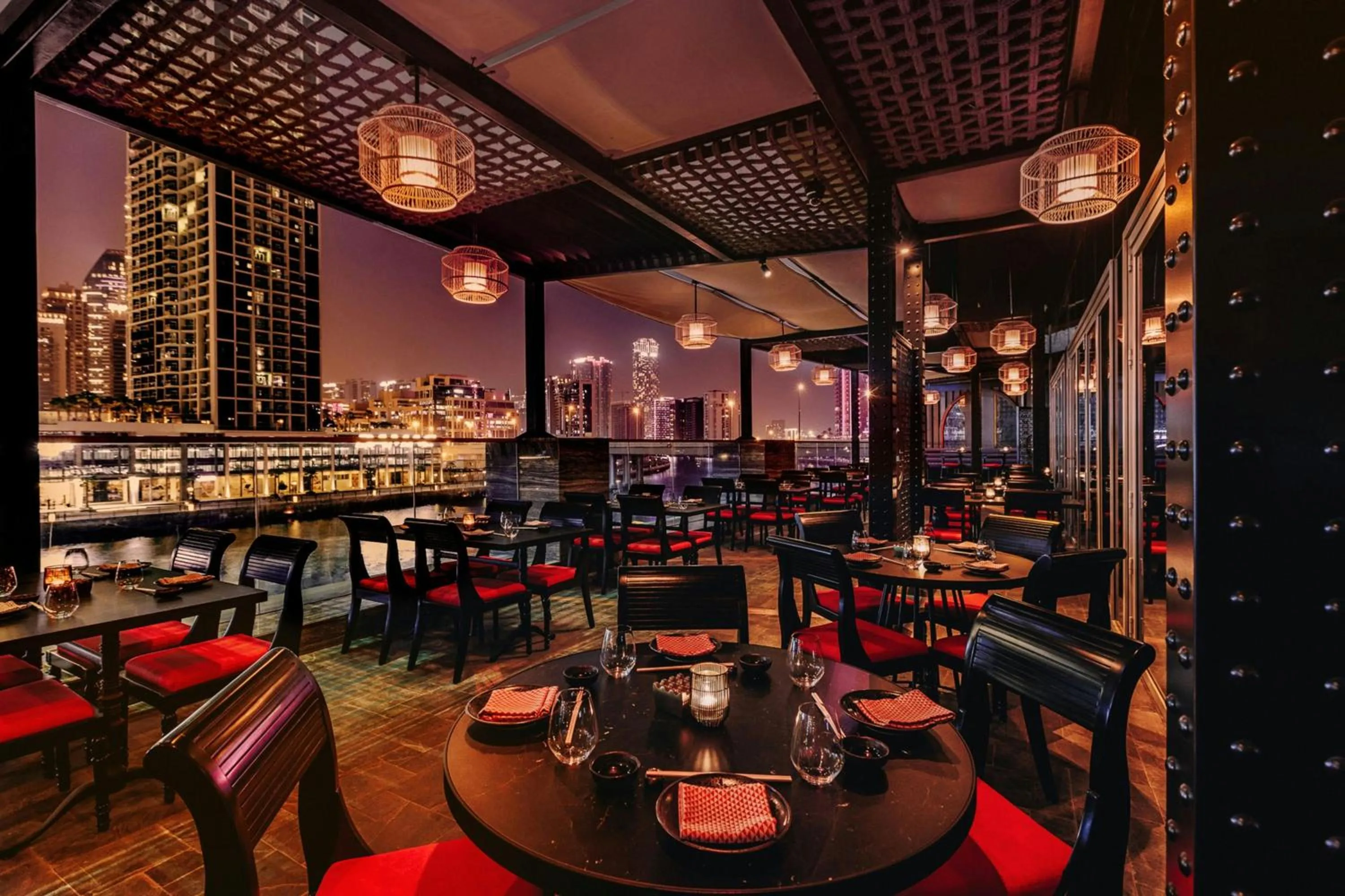 Restaurant/places to eat in Grand Millennium Business Bay