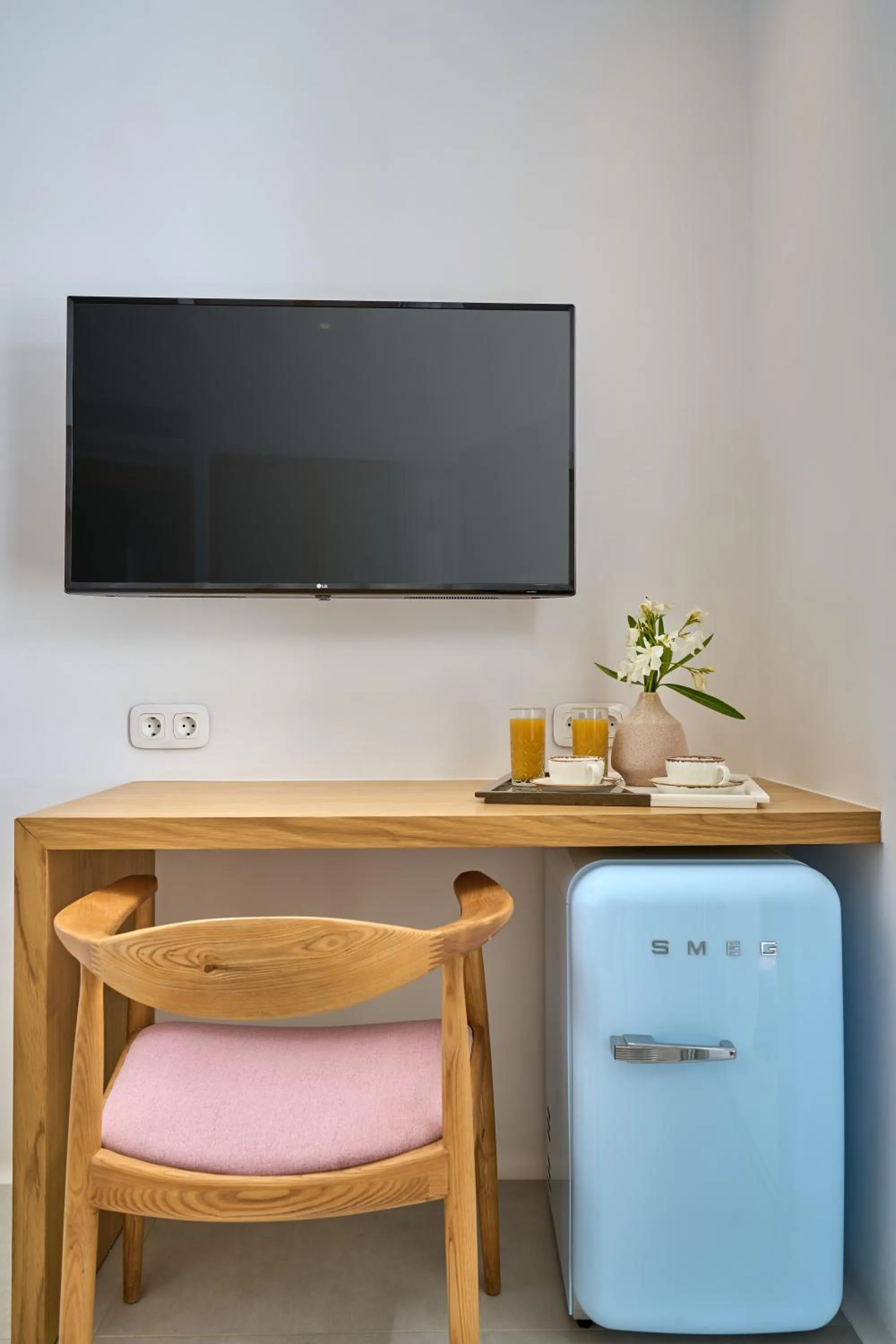 TV and multimedia in Adorno Beach Hotel and Suites