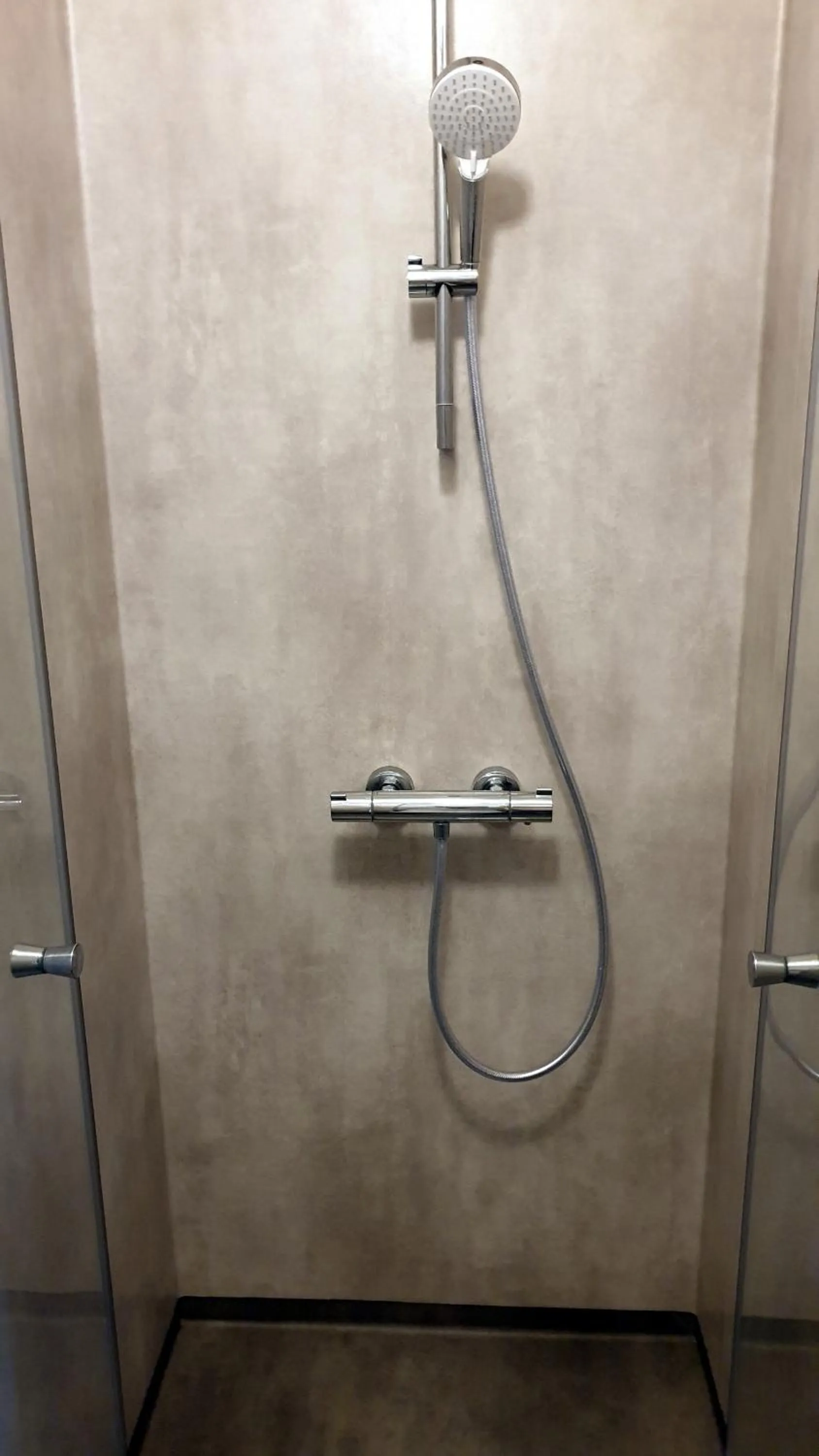 Shower in Hovstø