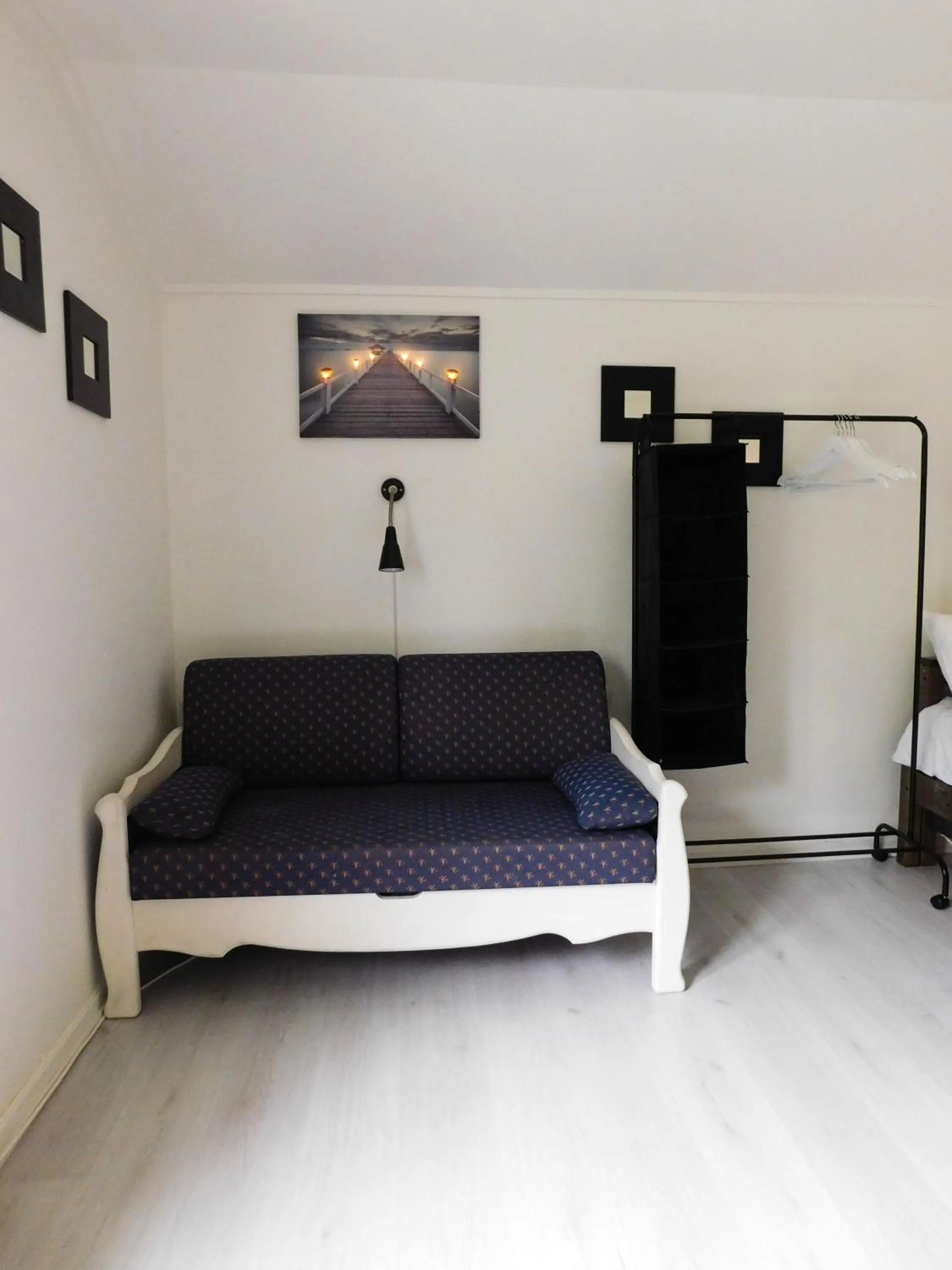 Living room, Bed in Hovstø