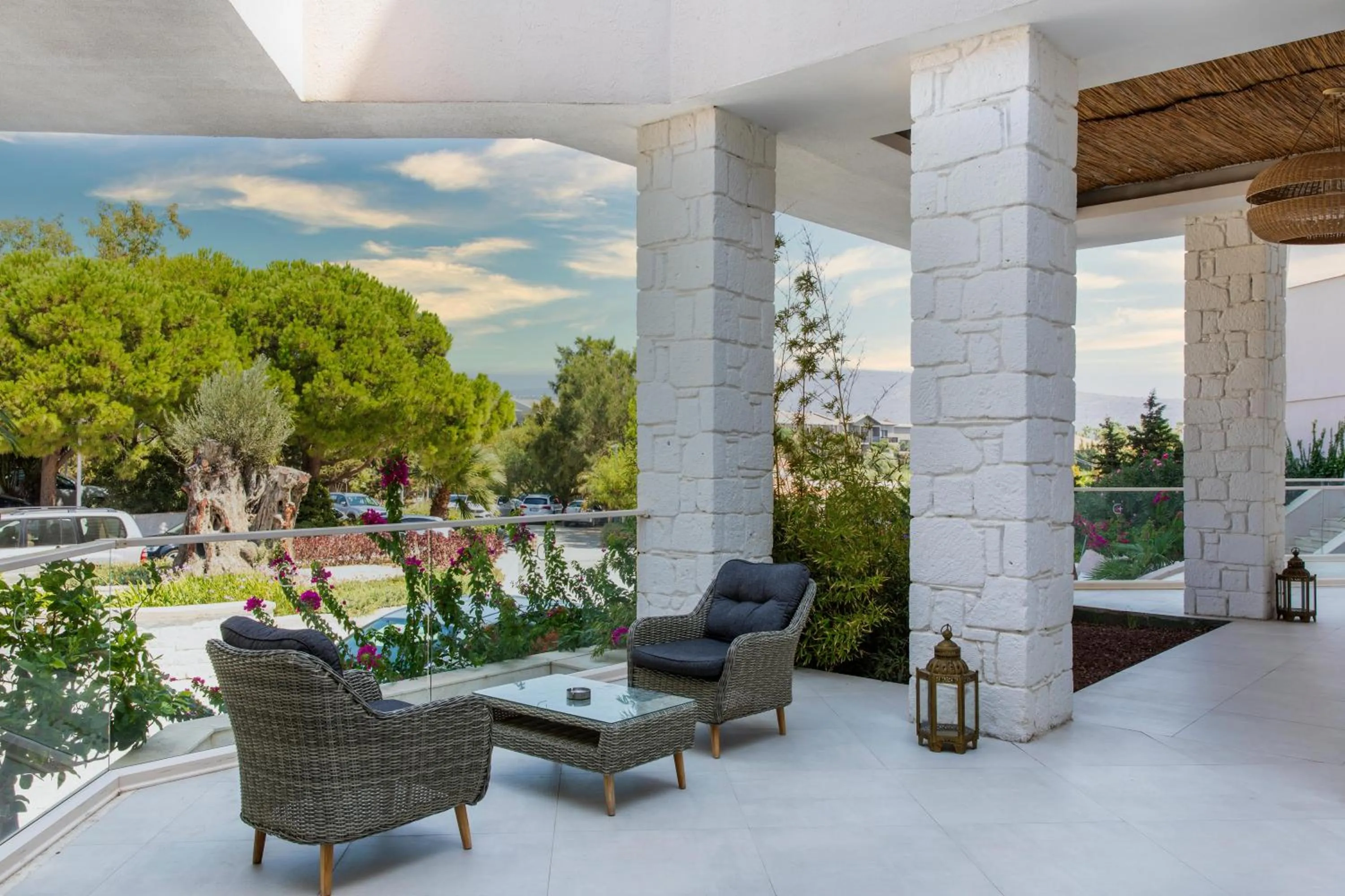 Lobby or reception in Design Plus Seya Beach Hotel