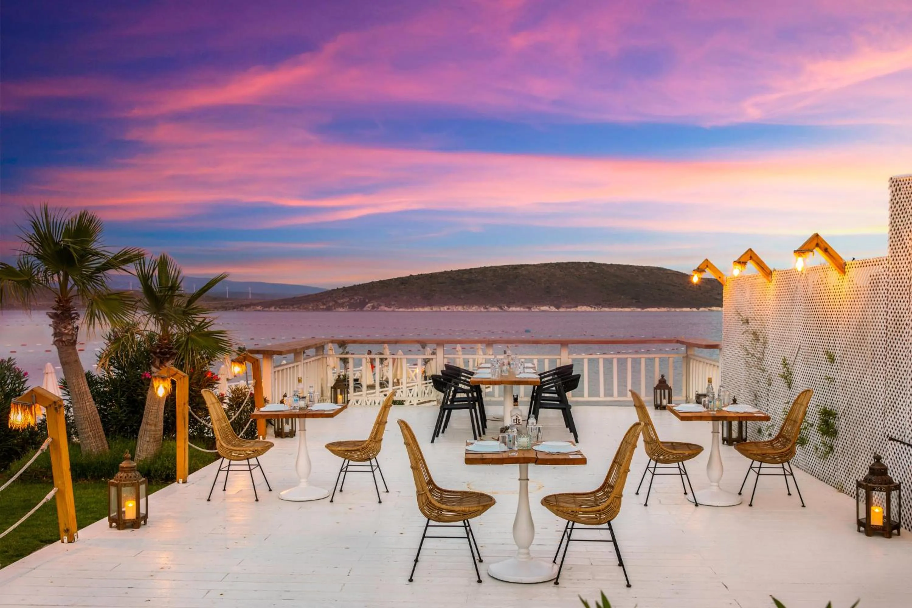 Balcony/Terrace in Design Plus Seya Beach Hotel