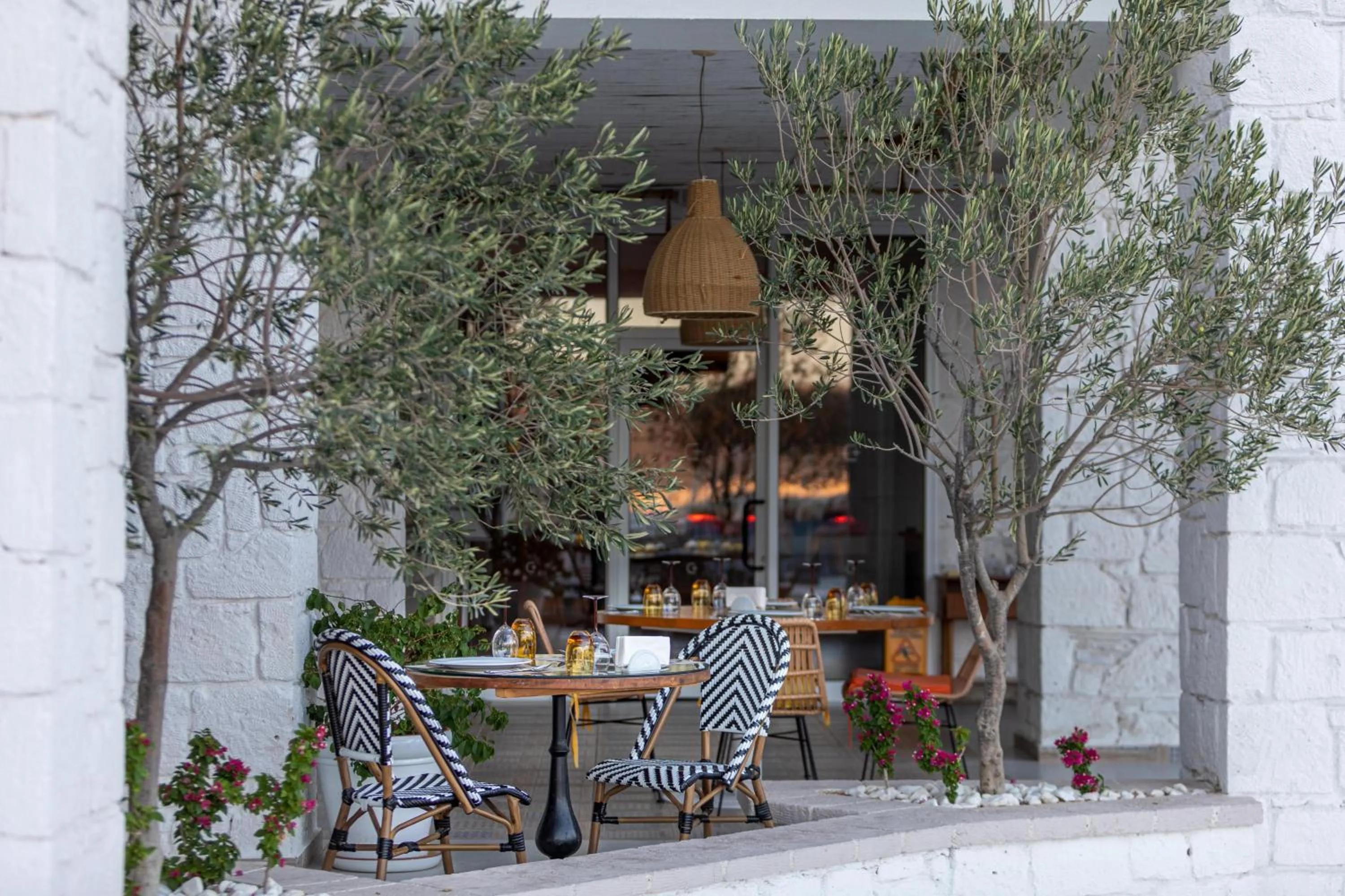 Restaurant/places to eat in Design Plus Seya Beach Hotel