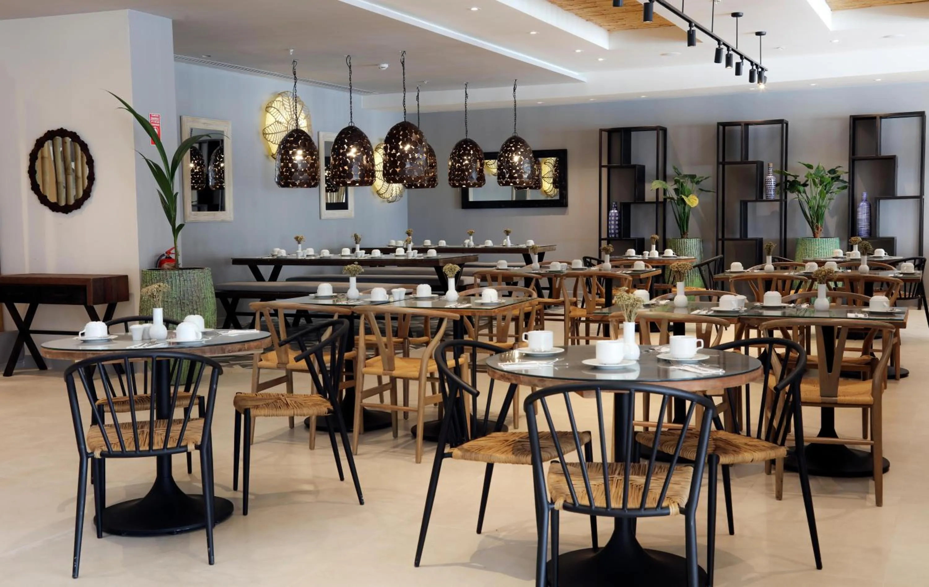 Restaurant/places to eat in Design Plus Seya Beach Hotel