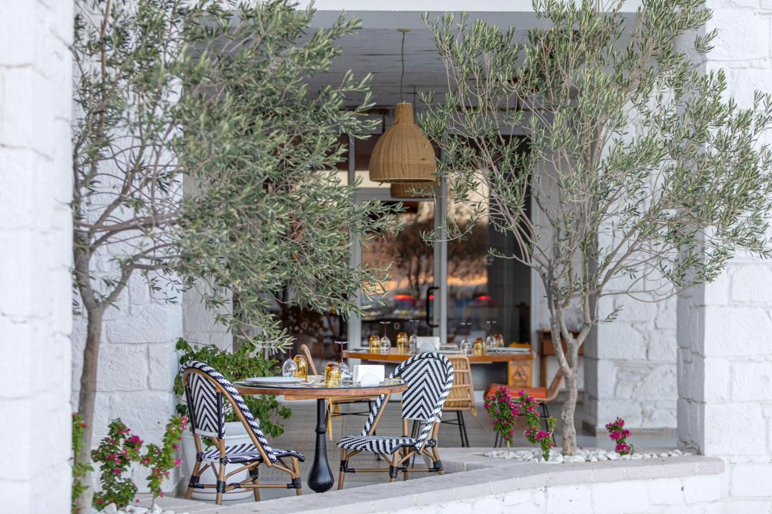 Restaurant/places to eat in Design Plus Seya Beach Hotel