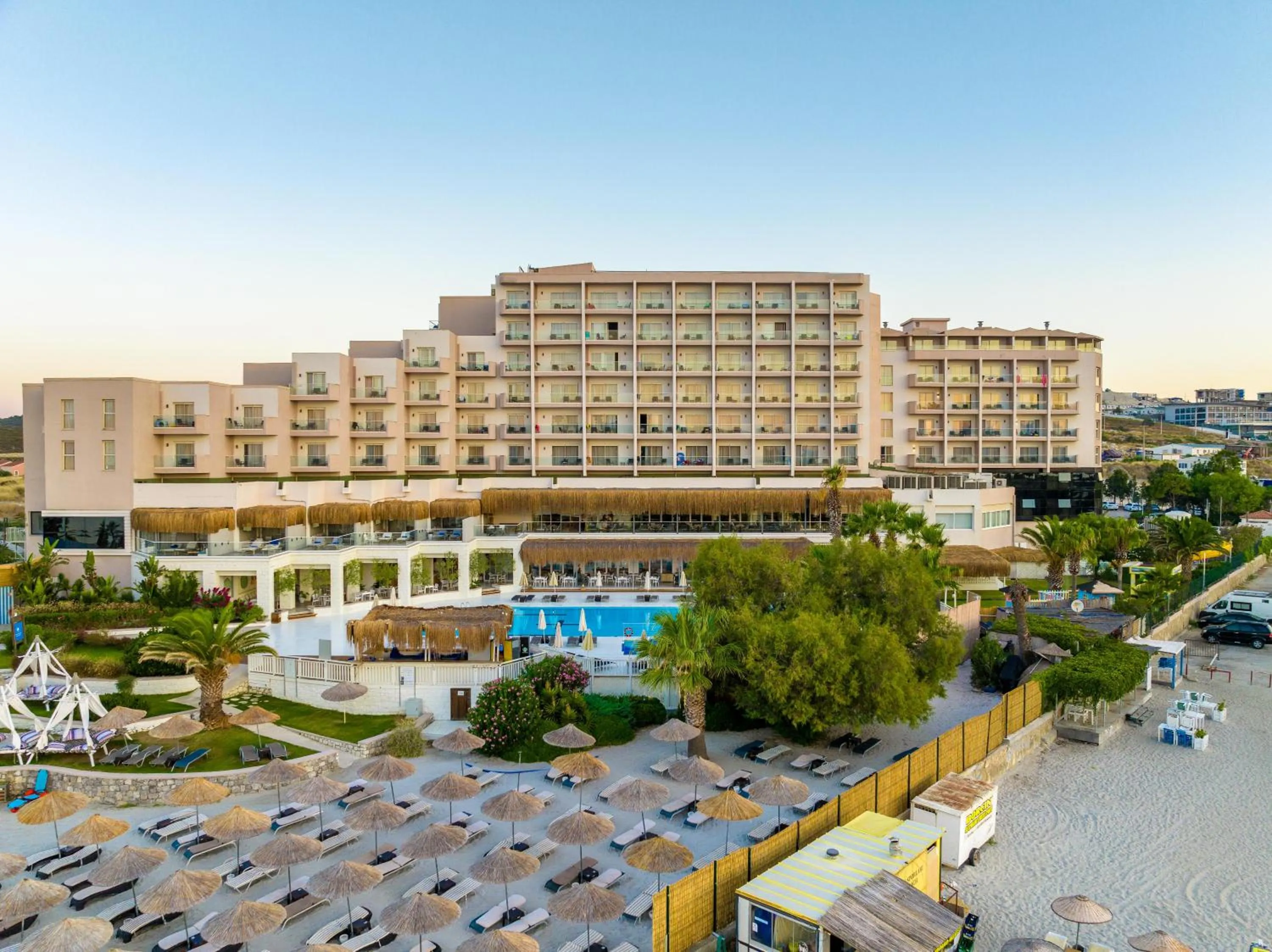 Property building in Design Plus Seya Beach Hotel