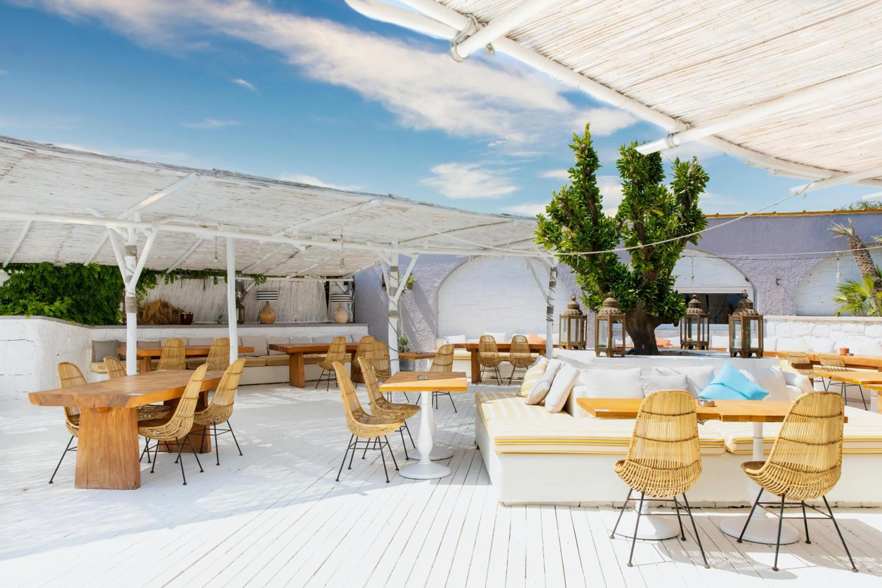 Balcony/Terrace in Design Plus Seya Beach Hotel