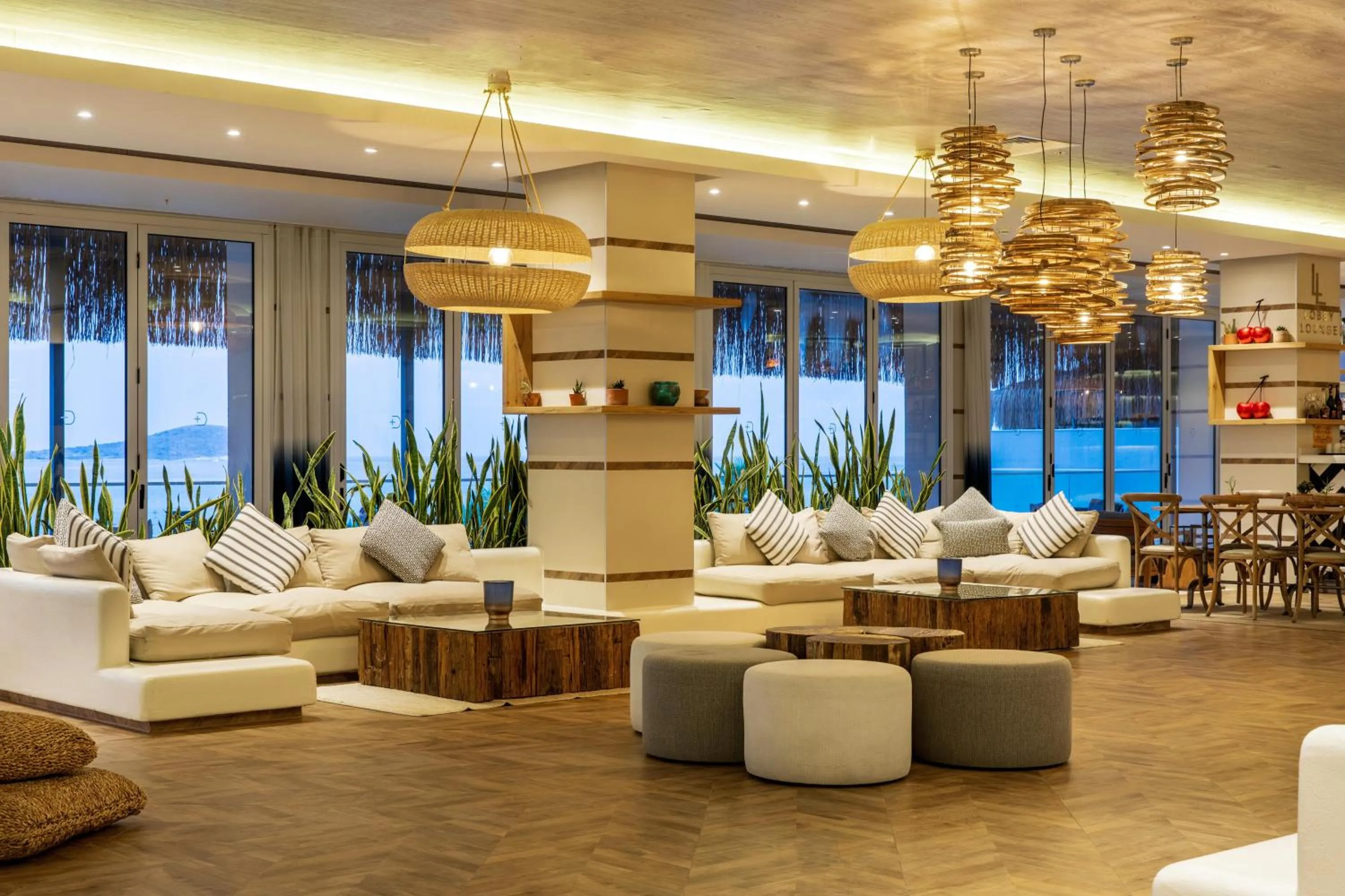 Lobby or reception in Design Plus Seya Beach Hotel