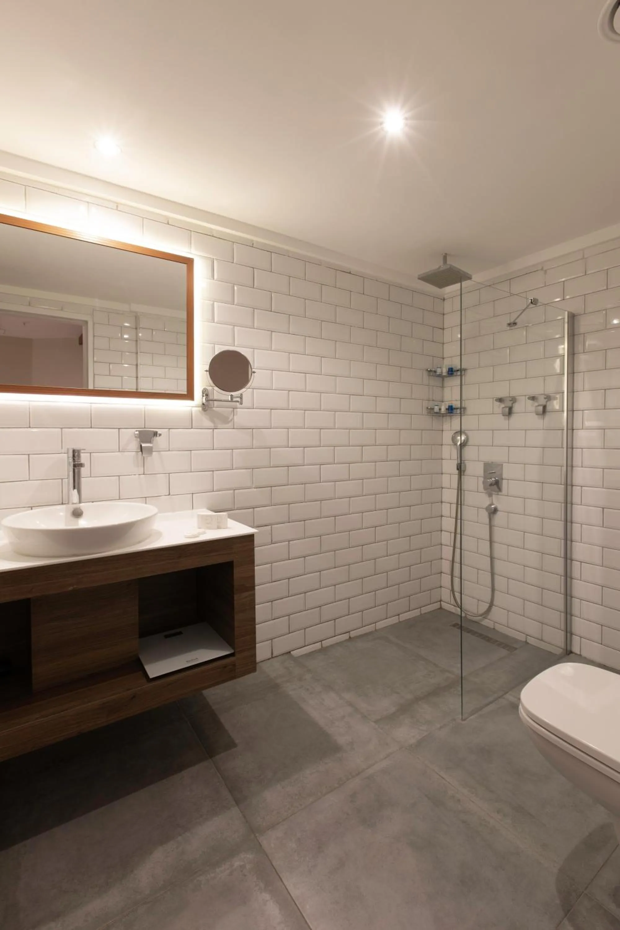 Bathroom in Design Plus Seya Beach Hotel