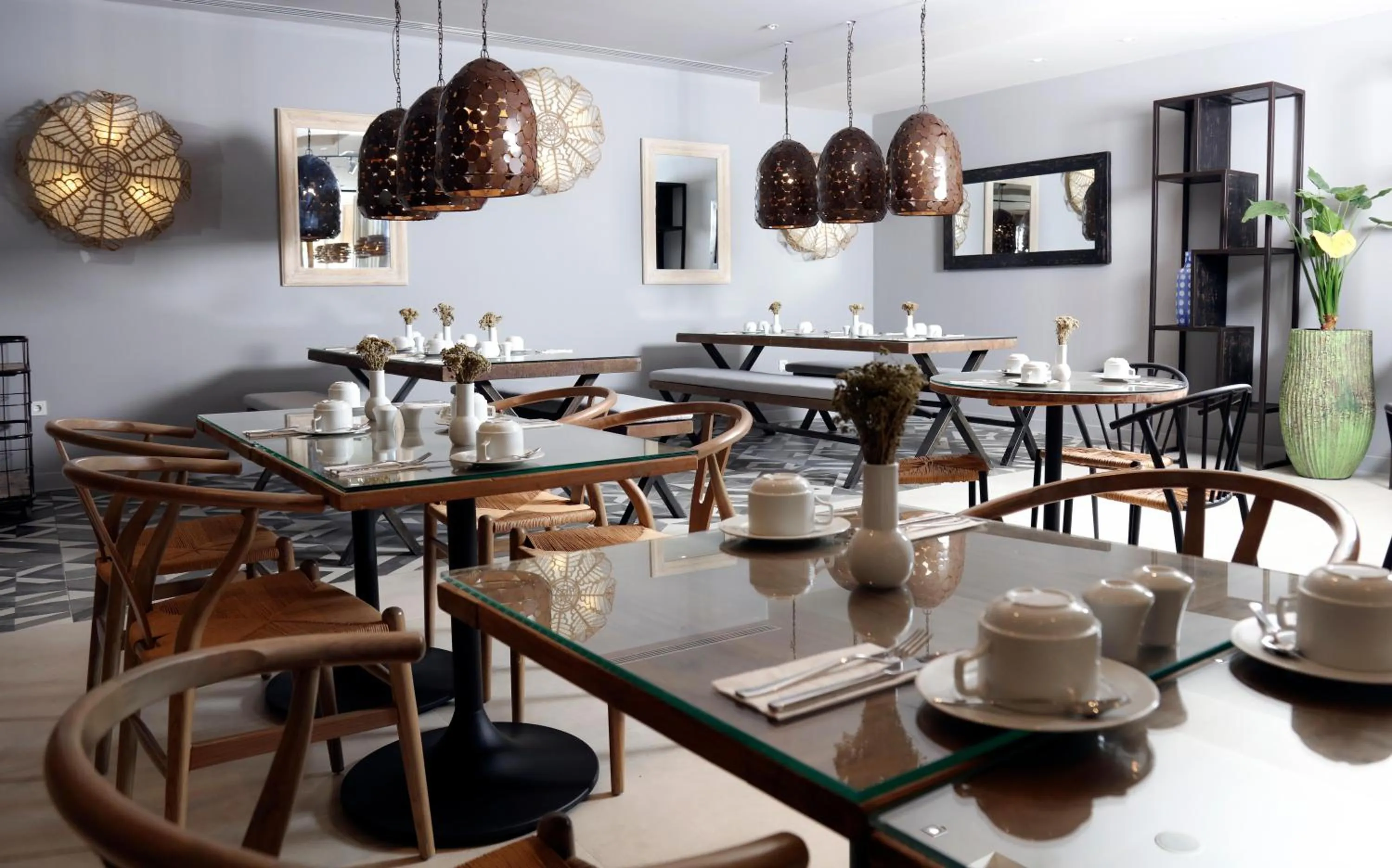 Restaurant/places to eat in Design Plus Seya Beach Hotel