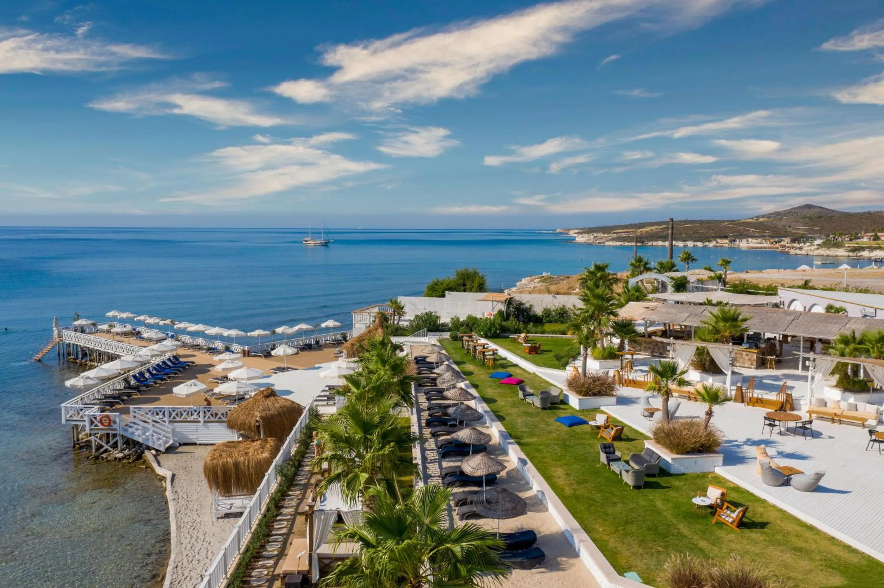 Property building in Design Plus Seya Beach Hotel