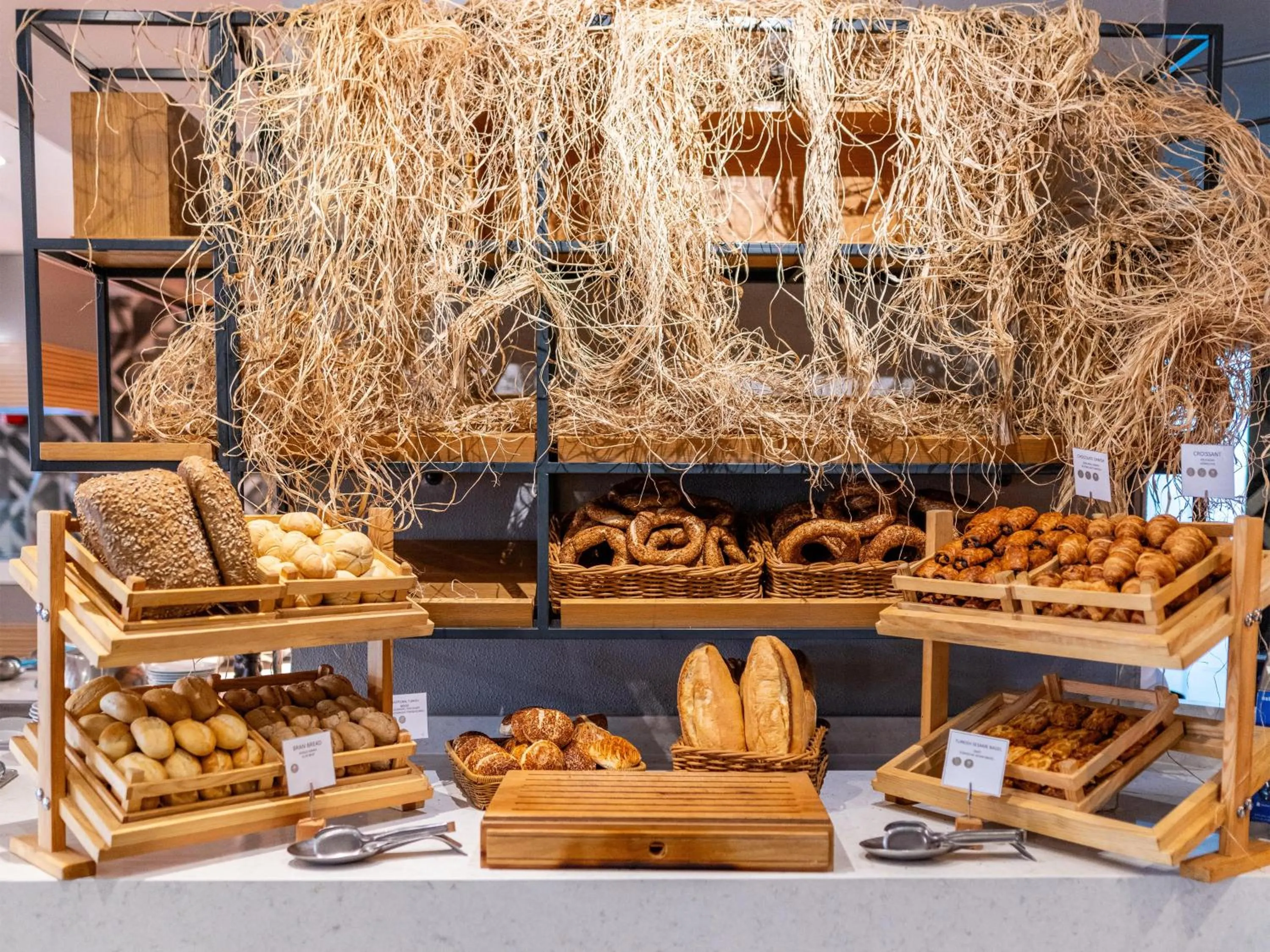 Restaurant/places to eat in Design Plus Seya Beach Hotel