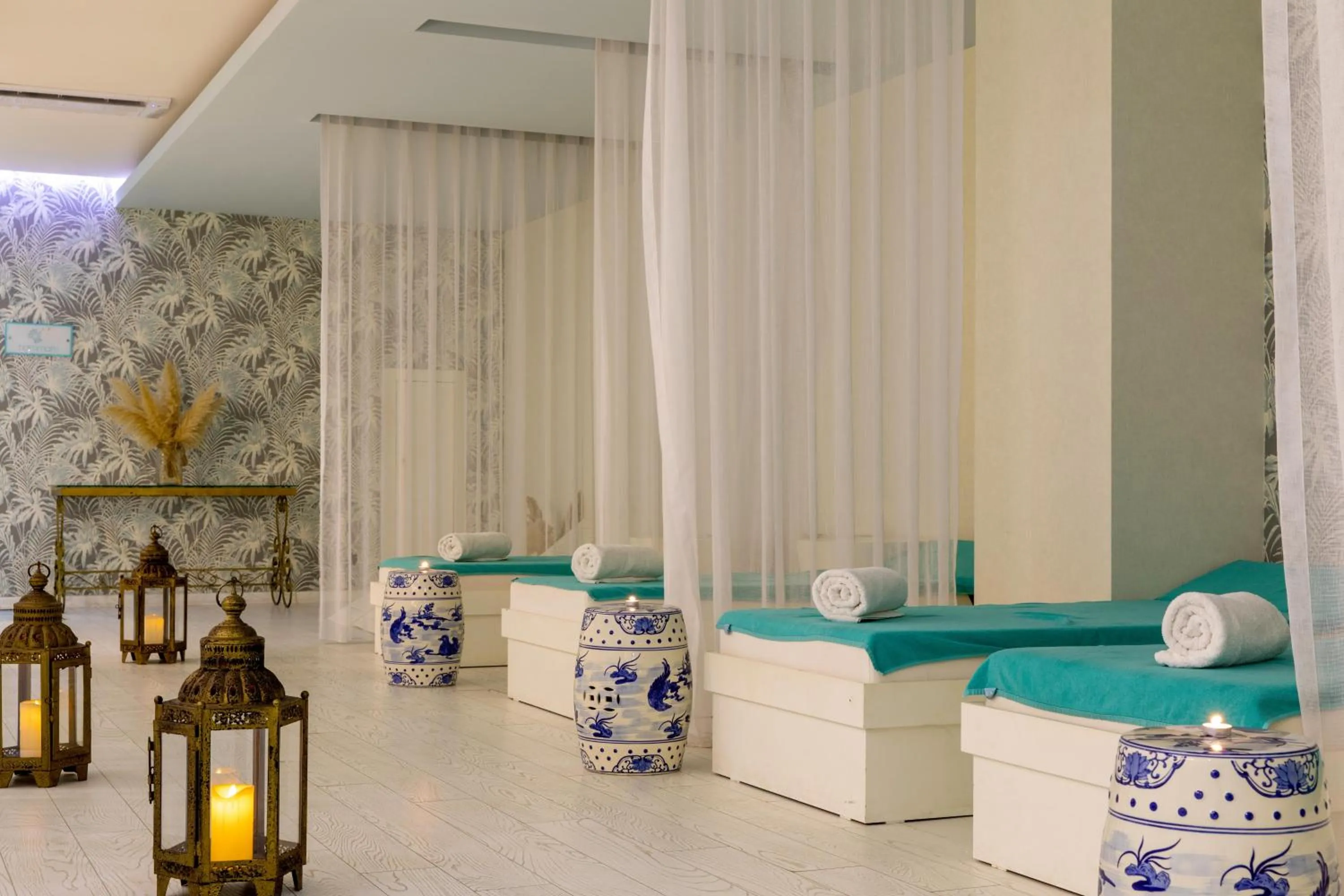 Spa and wellness centre/facilities in Design Plus Seya Beach Hotel