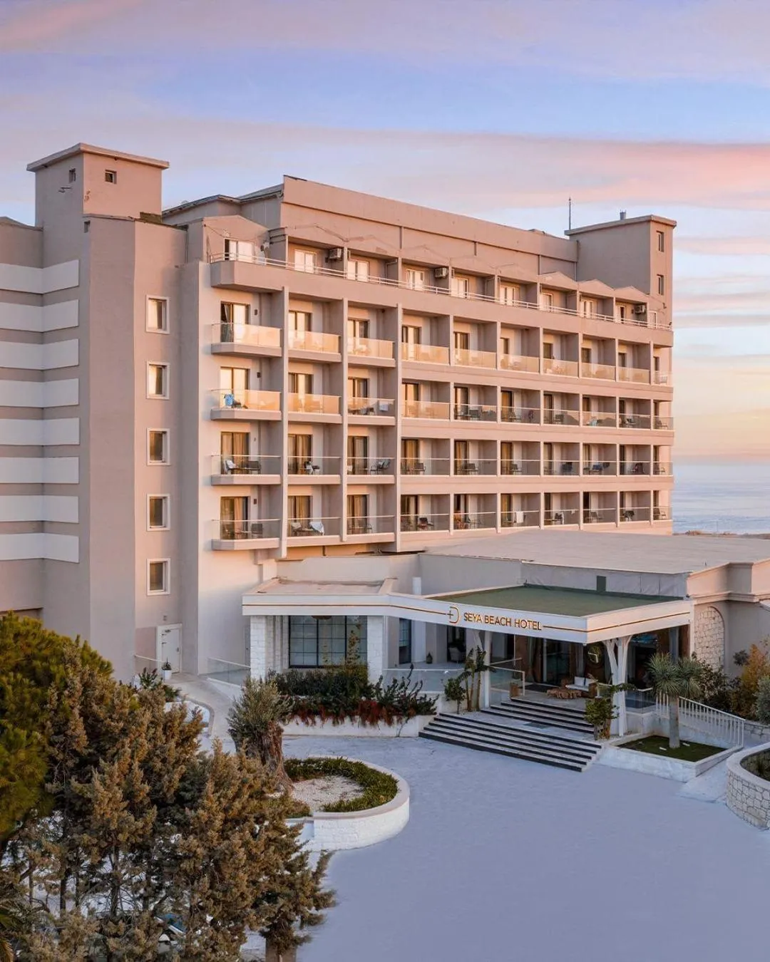 Property building in Design Plus Seya Beach Hotel