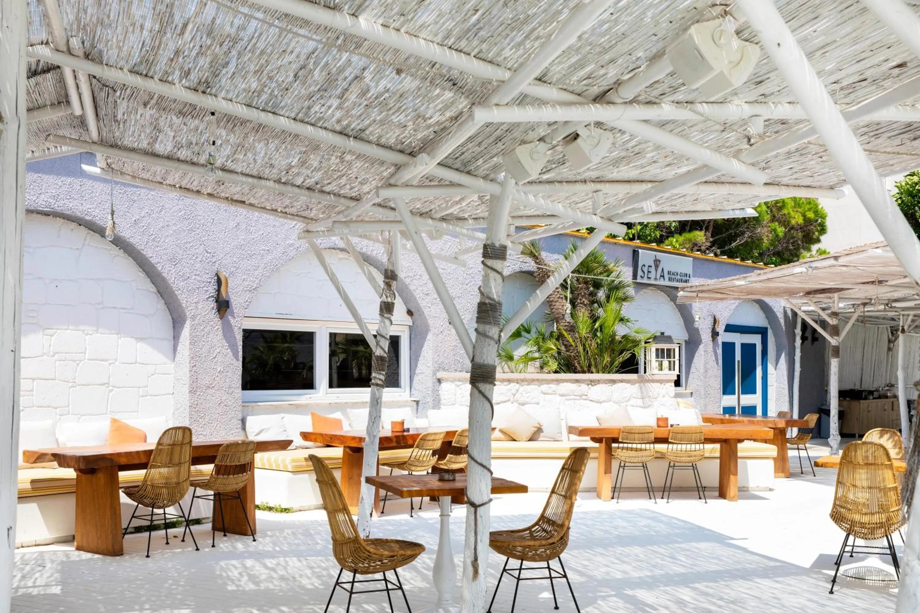 Balcony/Terrace in Design Plus Seya Beach Hotel